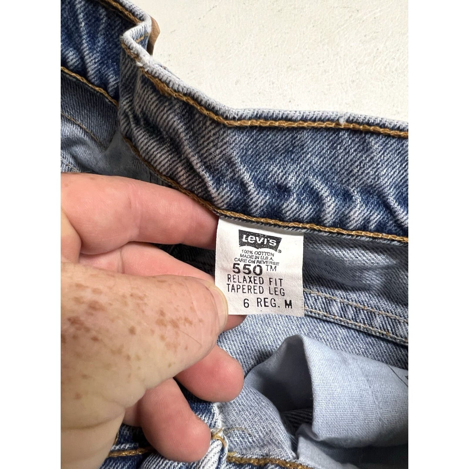 Levi's VINTAGE Levi's 550 Denim Jeans Tapered Distressed Women Sz 6 USA Made Jeans Size 28" / US 6 / IT 42 - 5 Thumbnail