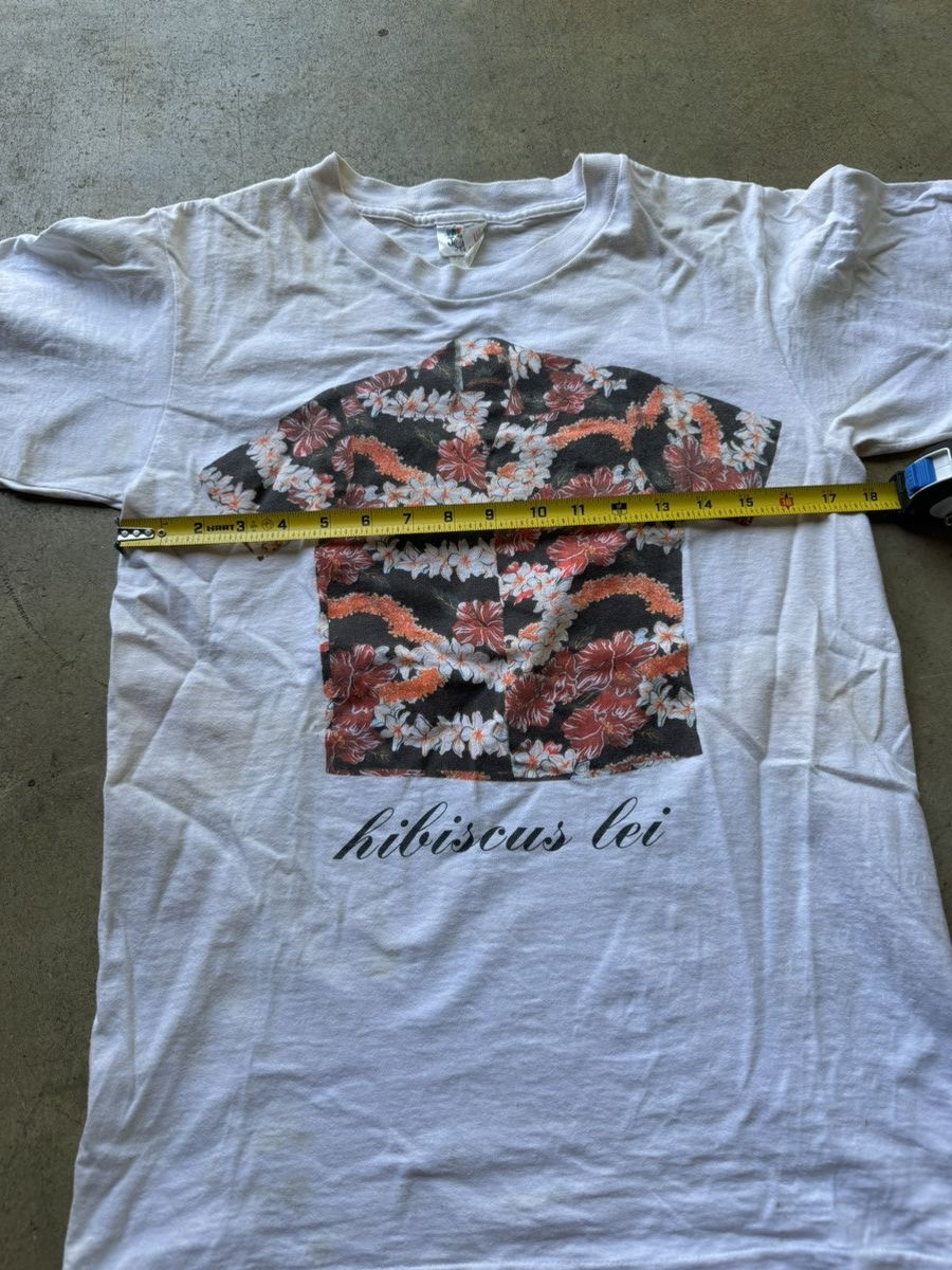 Vintage Vintage Hawaiian Shirt Graphic Tee Size US S / EU 44-46 / 1 - 4 Thumbnail