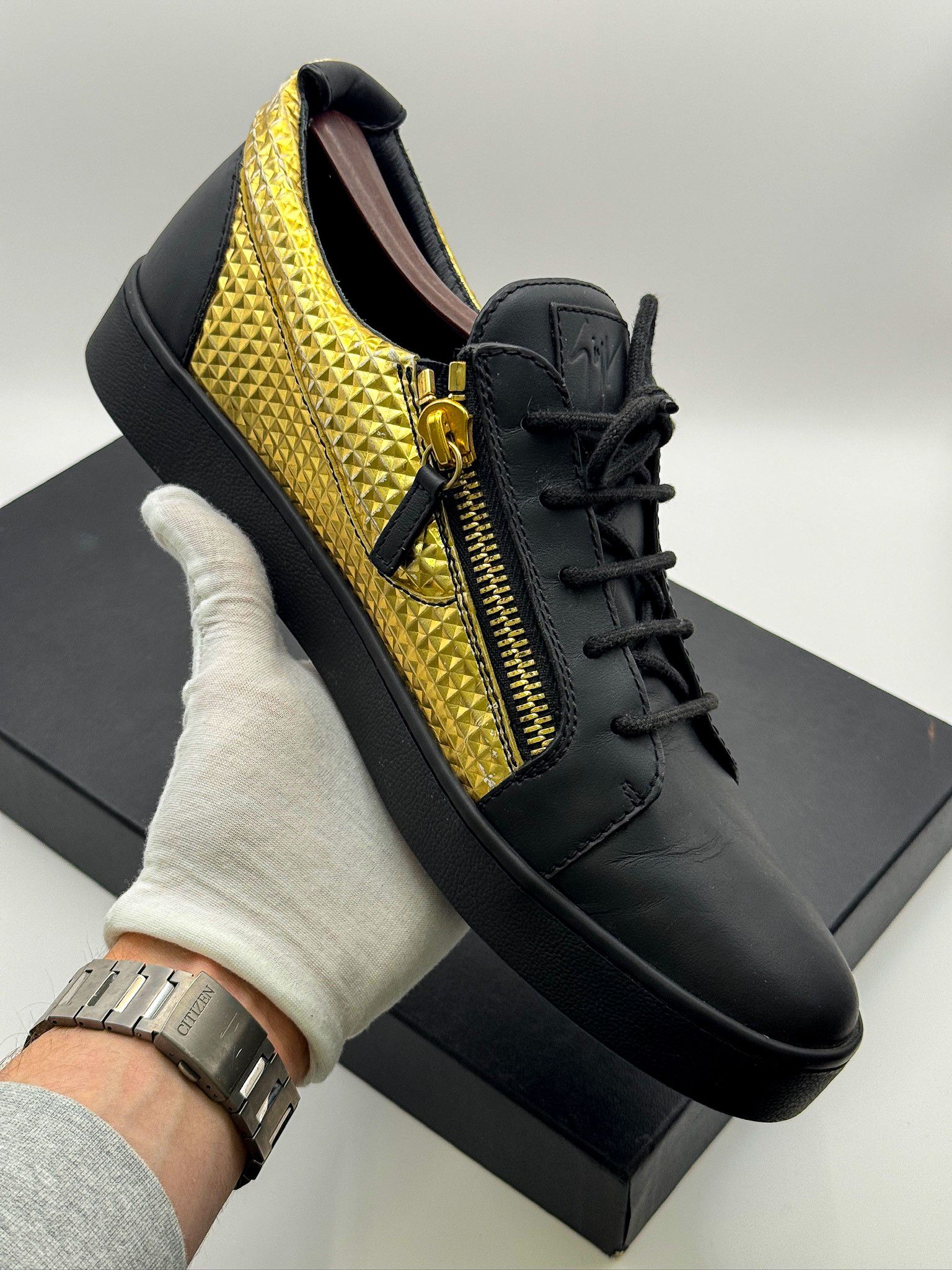 Giuseppe Zanotti Giuseppe Zanotti Studded Franke London Gold Double-Zip Size US 11 / EU 44 - 7 Thumbnail