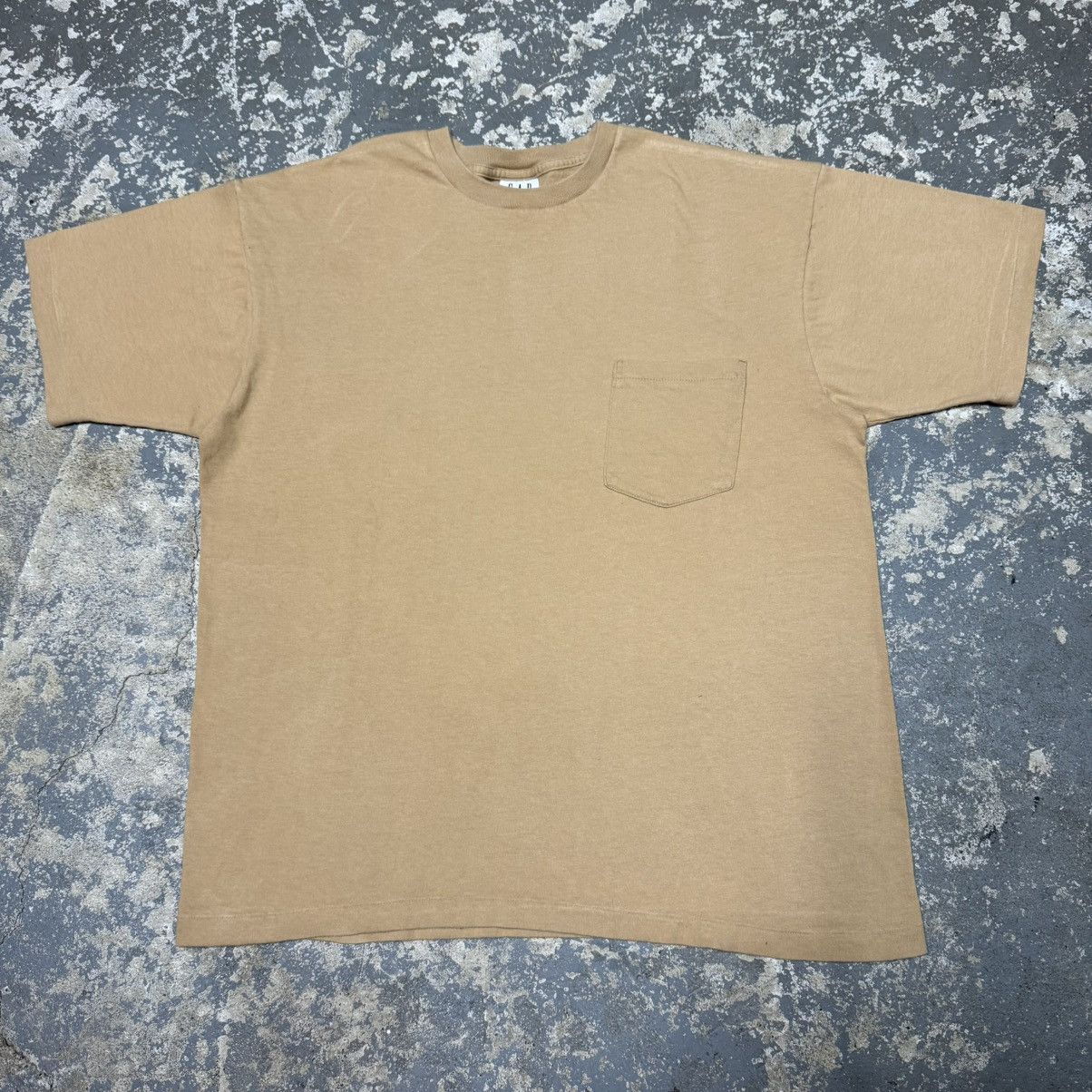 Unsound Rags Vintage Gap Tan Blank 90s Single Stitch Pocket Tshirt Size US M / EU 48-50 / 2 - 1 Thumbnail