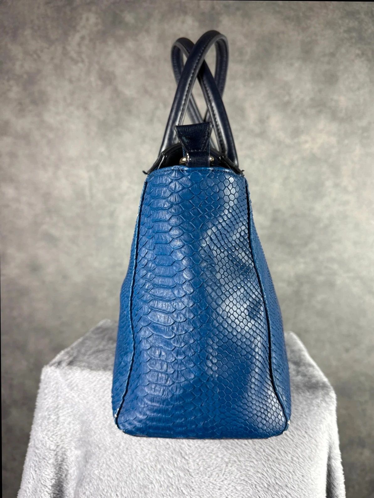 Mario Valentino Mario Valentino Snake Print Mini Handbag Blue Size ONE SIZE - 4 Thumbnail