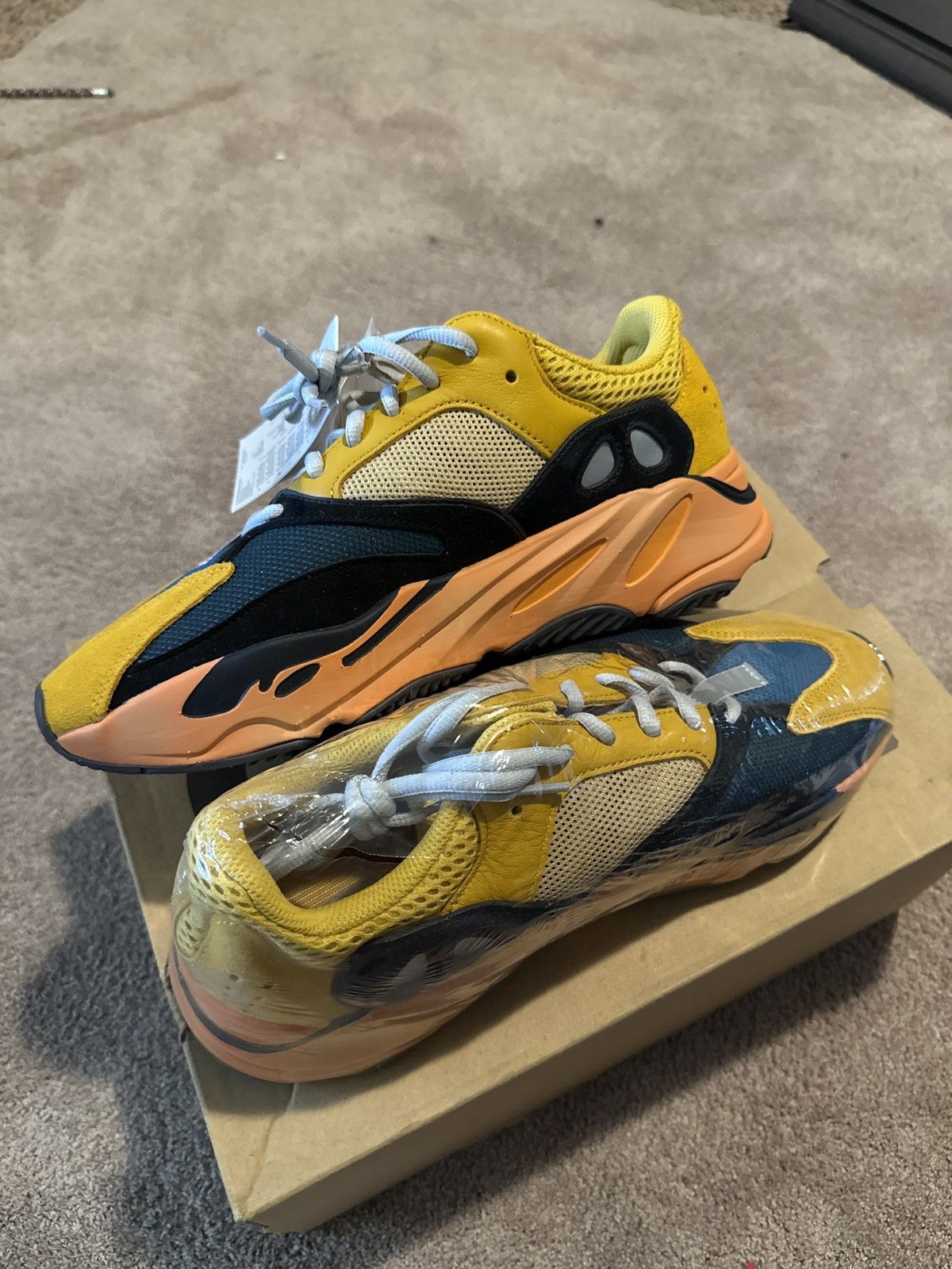 Adidas Adidas Yeezy Boost 700 “Sun” Size US 9.5 / EU 42-43 - 2 Thumbnail