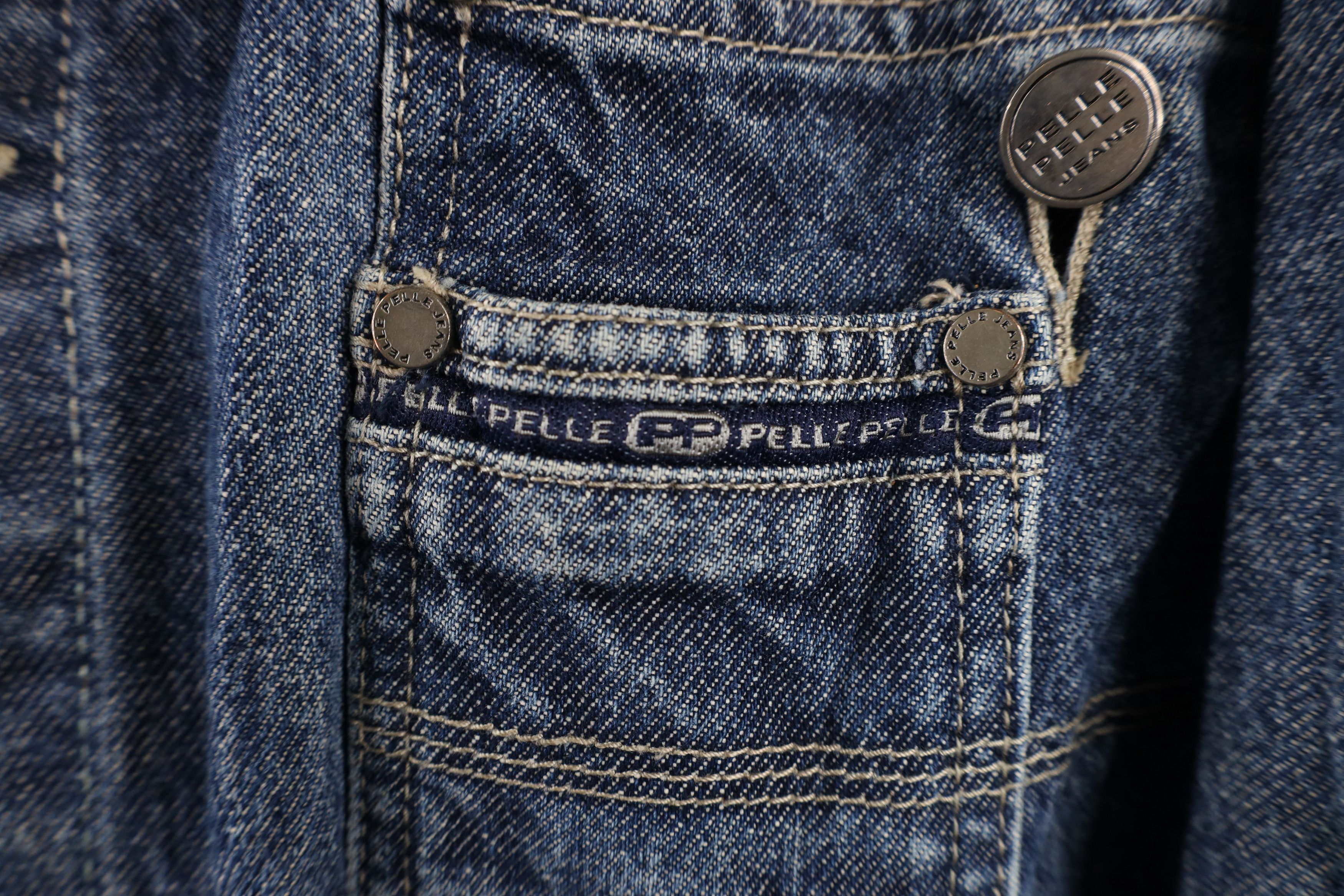 Pelle Pelle × Vintage Vintage Pelle Pelle Spell Out Denim Jean Trucker Jacket Size US XXL / EU 58 / 5 - 4 Thumbnail