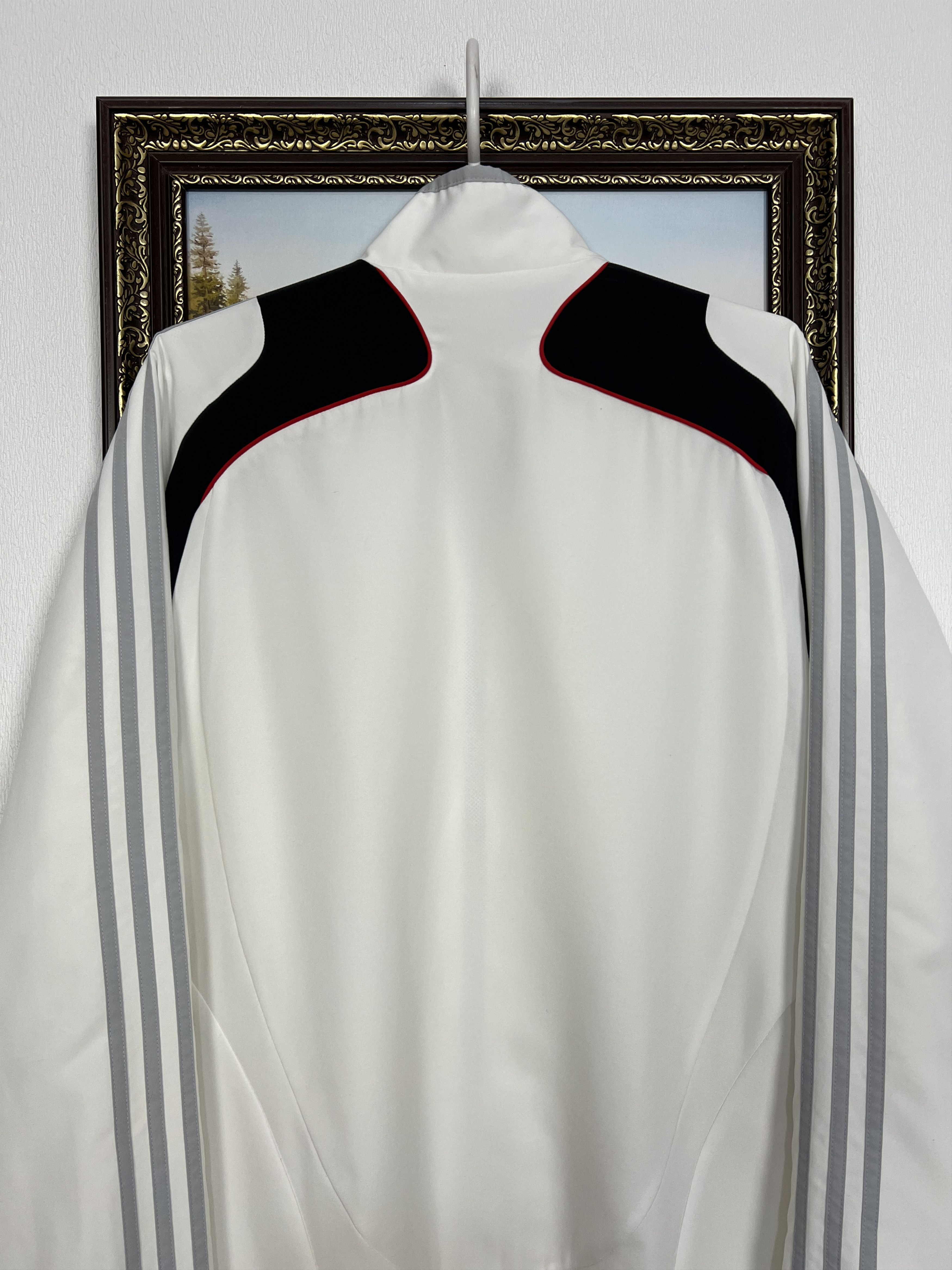 Adidas Vintage Adidas Liverpool Football Jacket Soccer Track Top Size US M / EU 48-50 / 2 - 11 Thumbnail