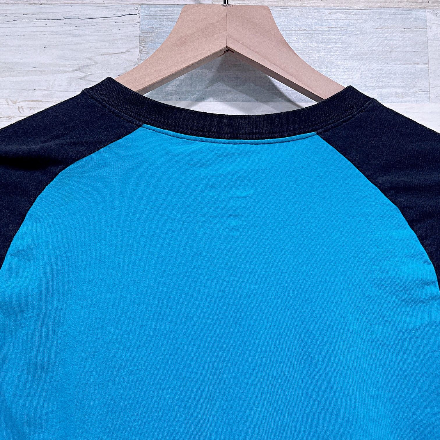Nike CAROLINA PANTHERS Logo Raglan Tee Womens XS Size XS / US 0-2 / IT 36-38 - 5 Thumbnail