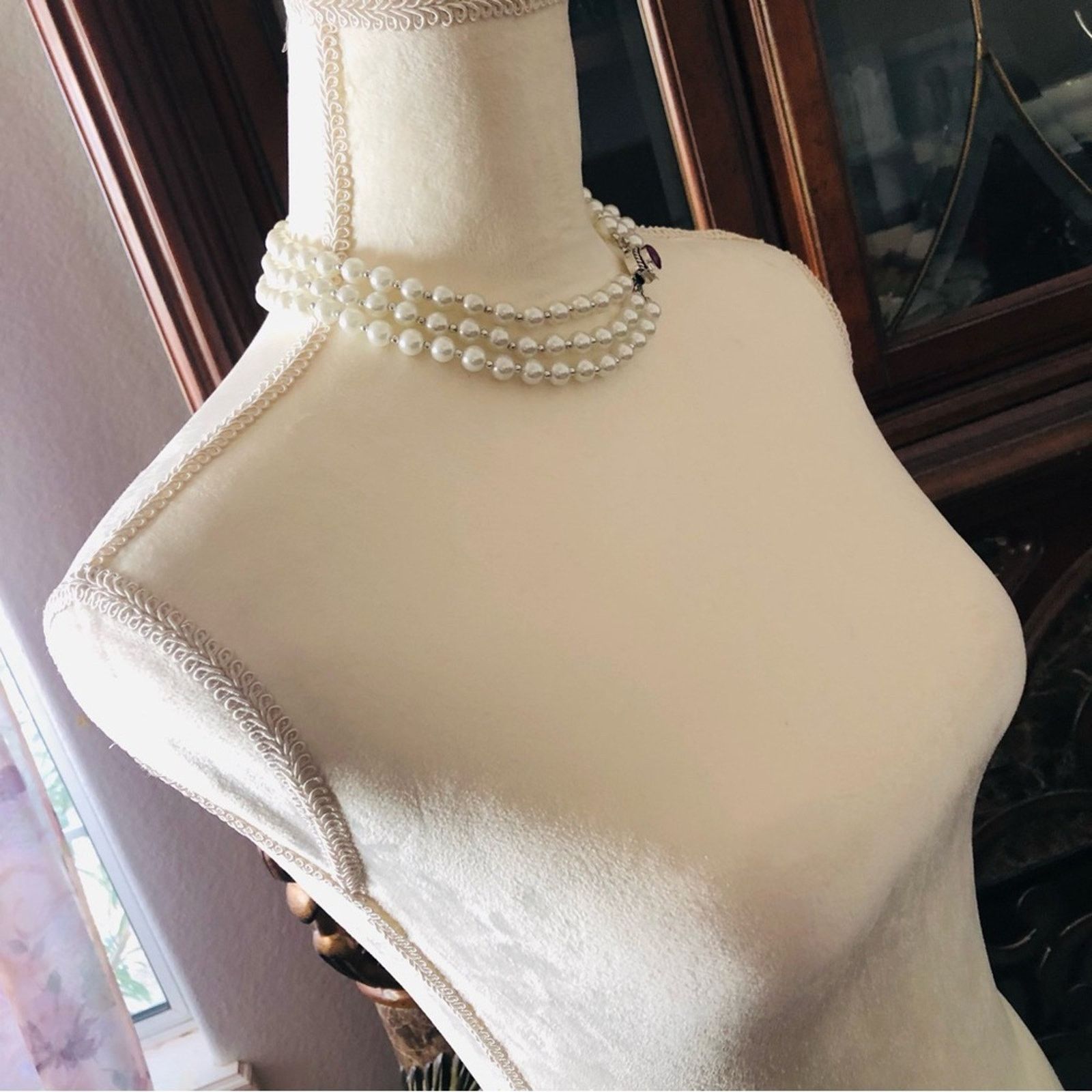Handmade Handcrafted triple strand Pearl genuine ruby necklace Size ONE SIZE - 4 Thumbnail