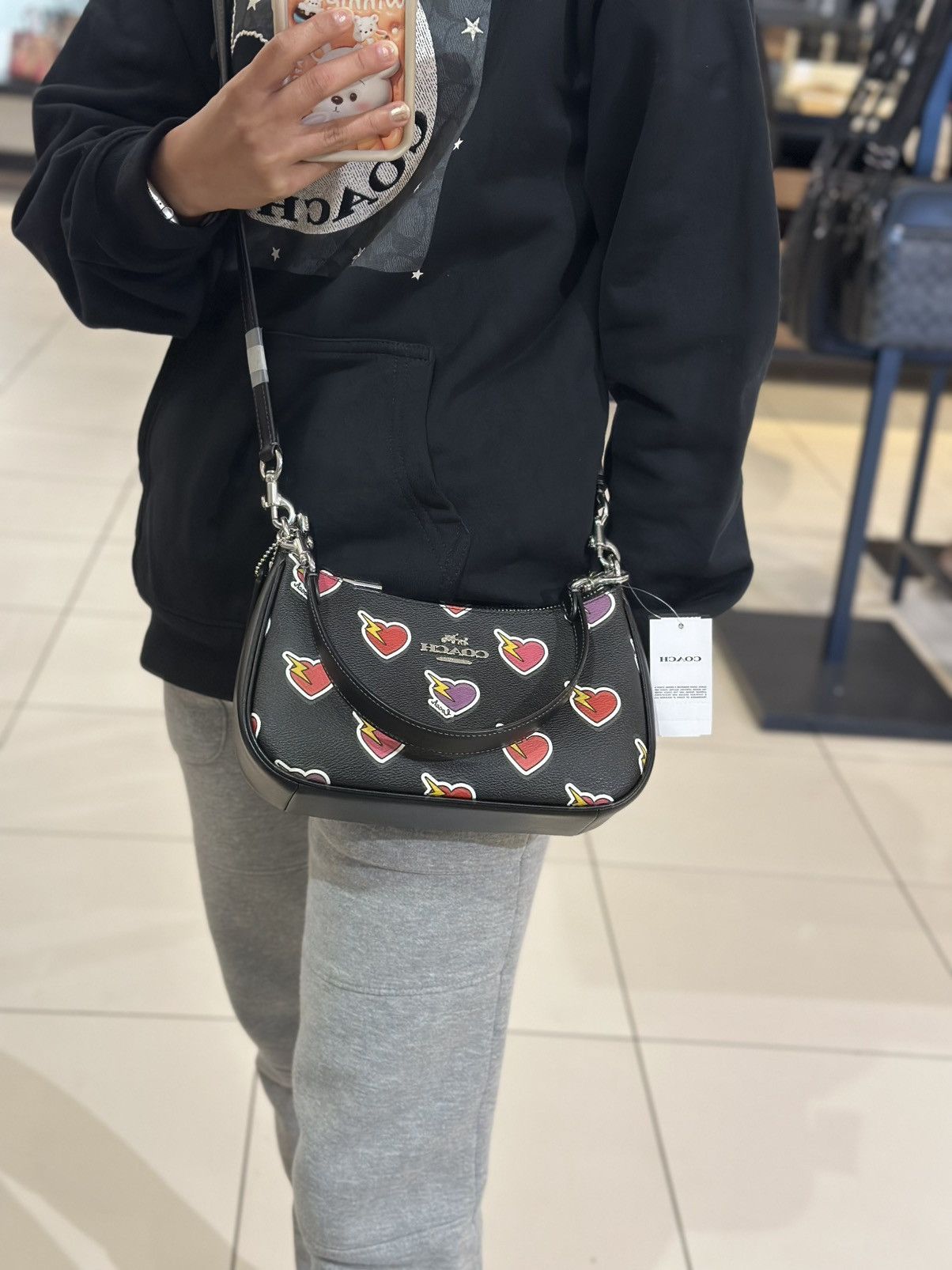 Coach NWT Coach Teri Shoulder Bag With Heart Bolt Print Size ONE SIZE - 9 Thumbnail