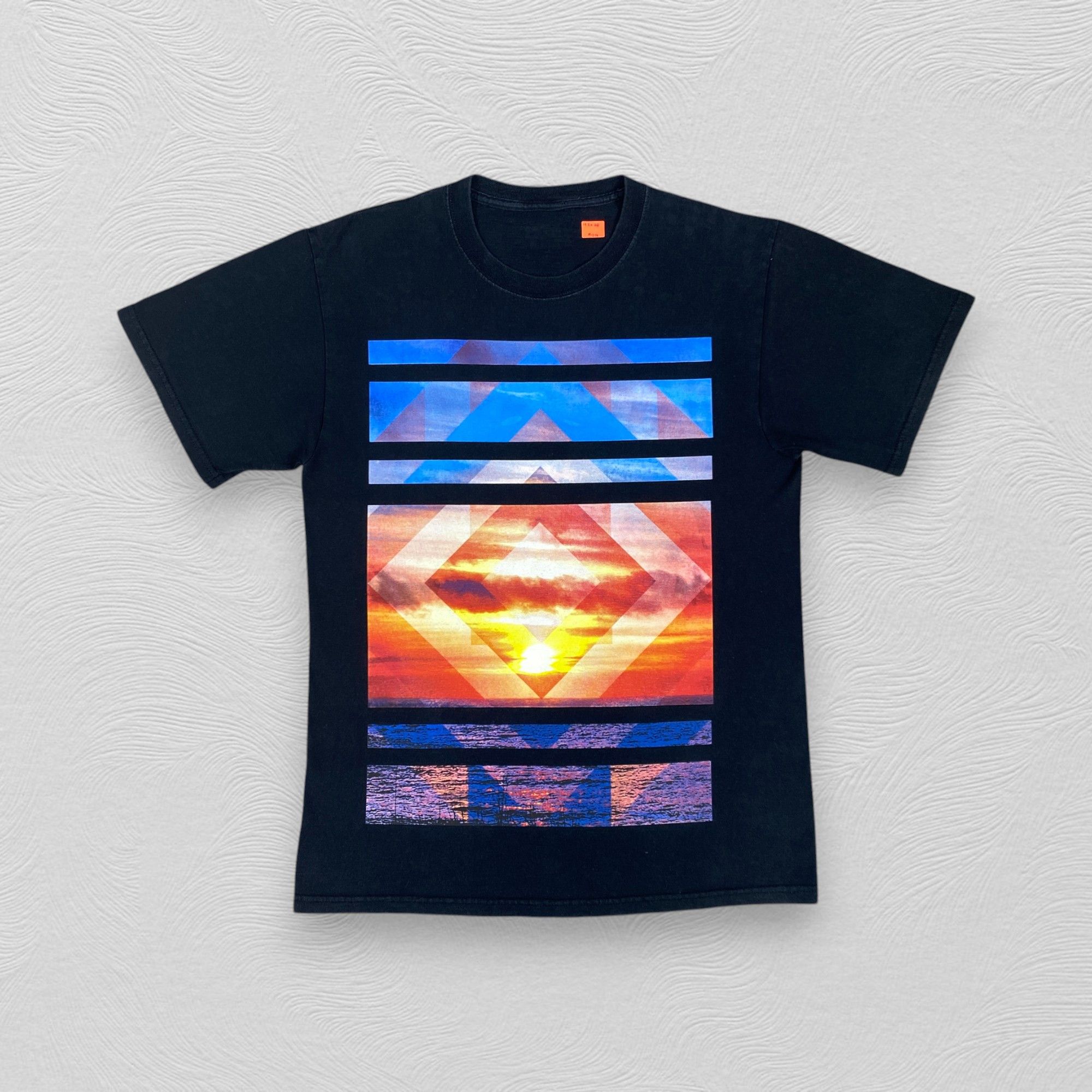 Vintage Vintage Black Sunset Medium Shirt - M014 Size US M / EU 48-50 / 2 - 1 Thumbnail