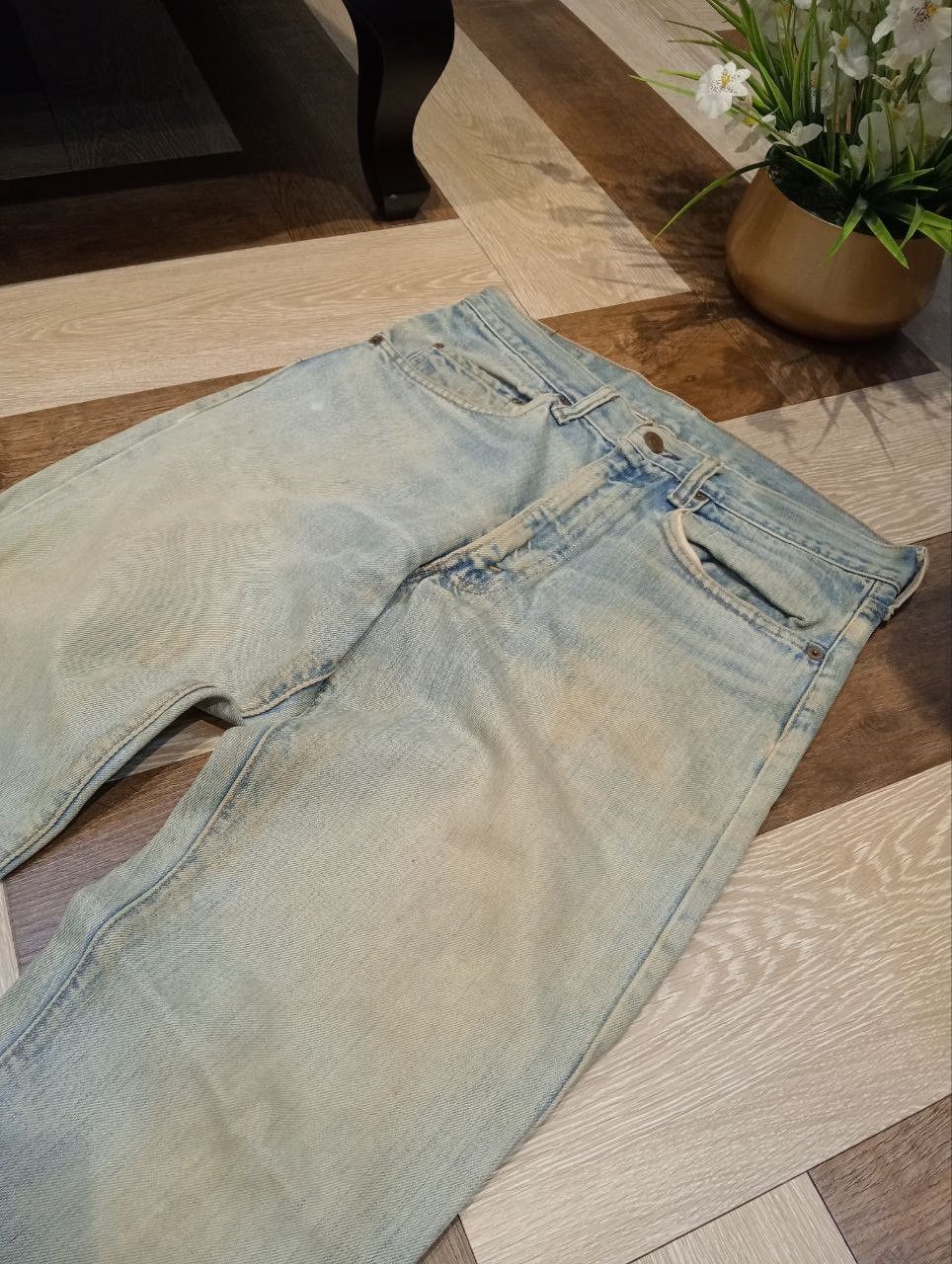 Levi's LEVI'S VINTAGE 505-0217 TOP BUTTON #8 DISTRESSED DENIM PANTS Size US 32 / EU 48 - 5 Thumbnail