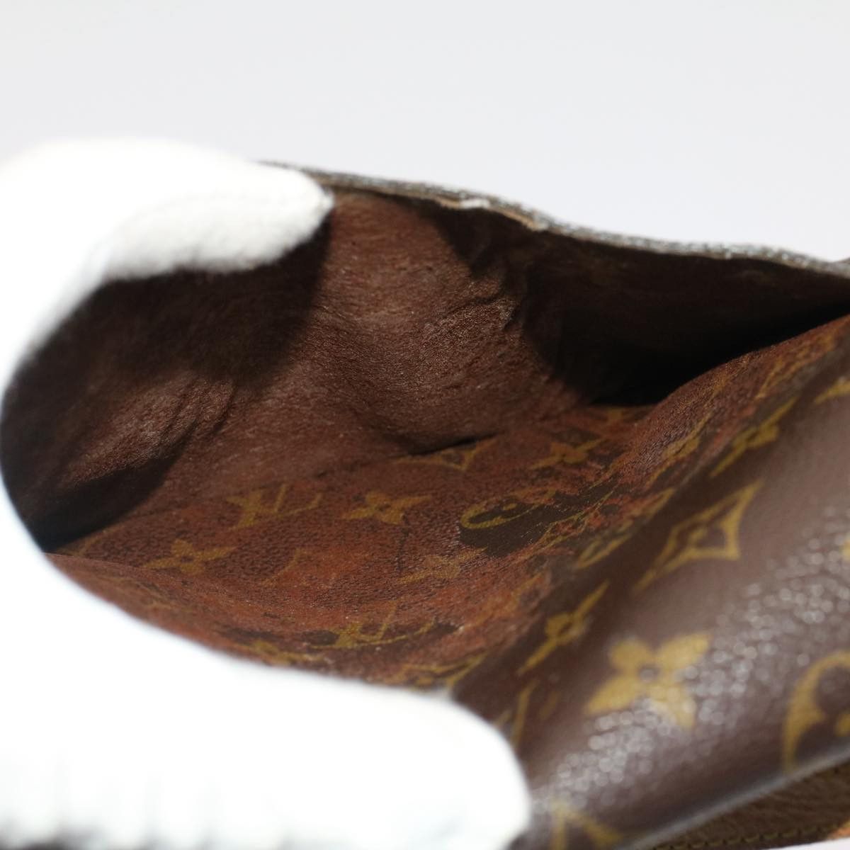 Louis Vuitton LOUIS VUITTON Monogram Saint Cloud GM Shoulder Bag M51242 Size ONE SIZE - 8 Thumbnail