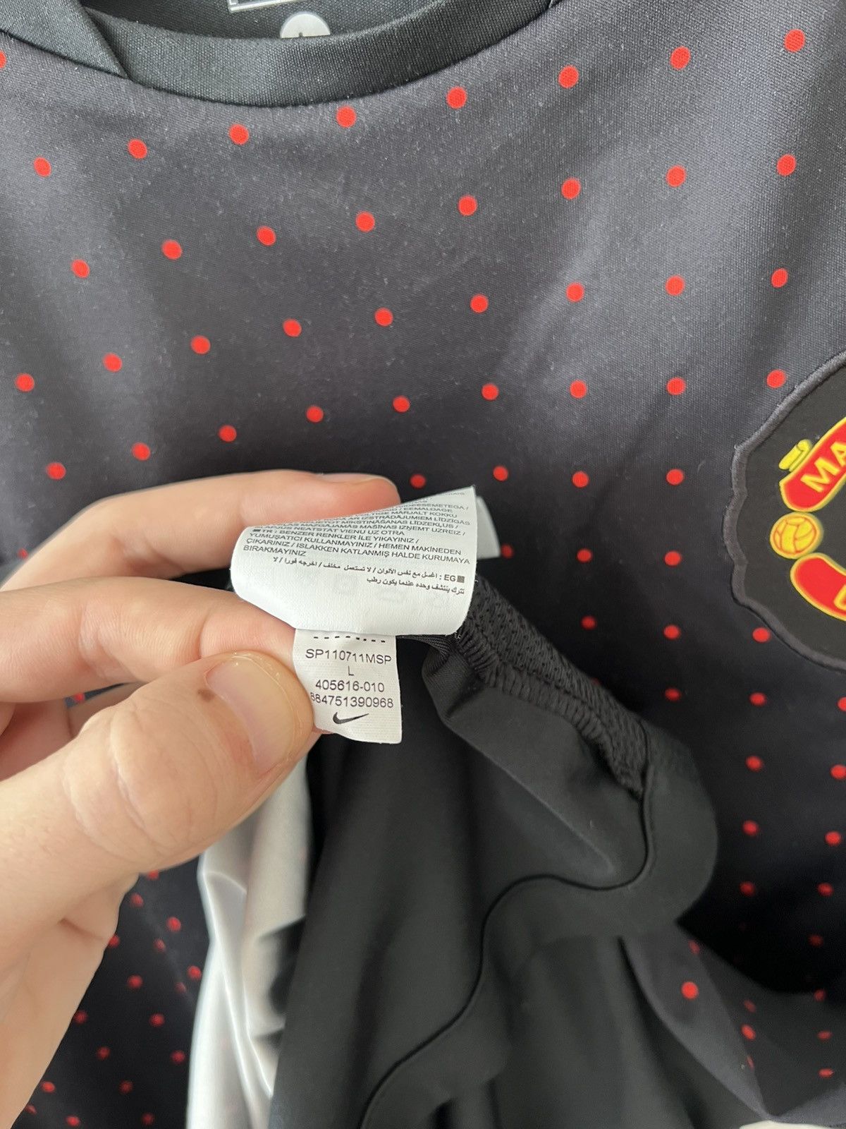 Vintage NIKE MANCHESTER UNITED TRAINING Football Shirt Soccer Jersey Size US L / EU 52-54 / 3 - 14 Thumbnail