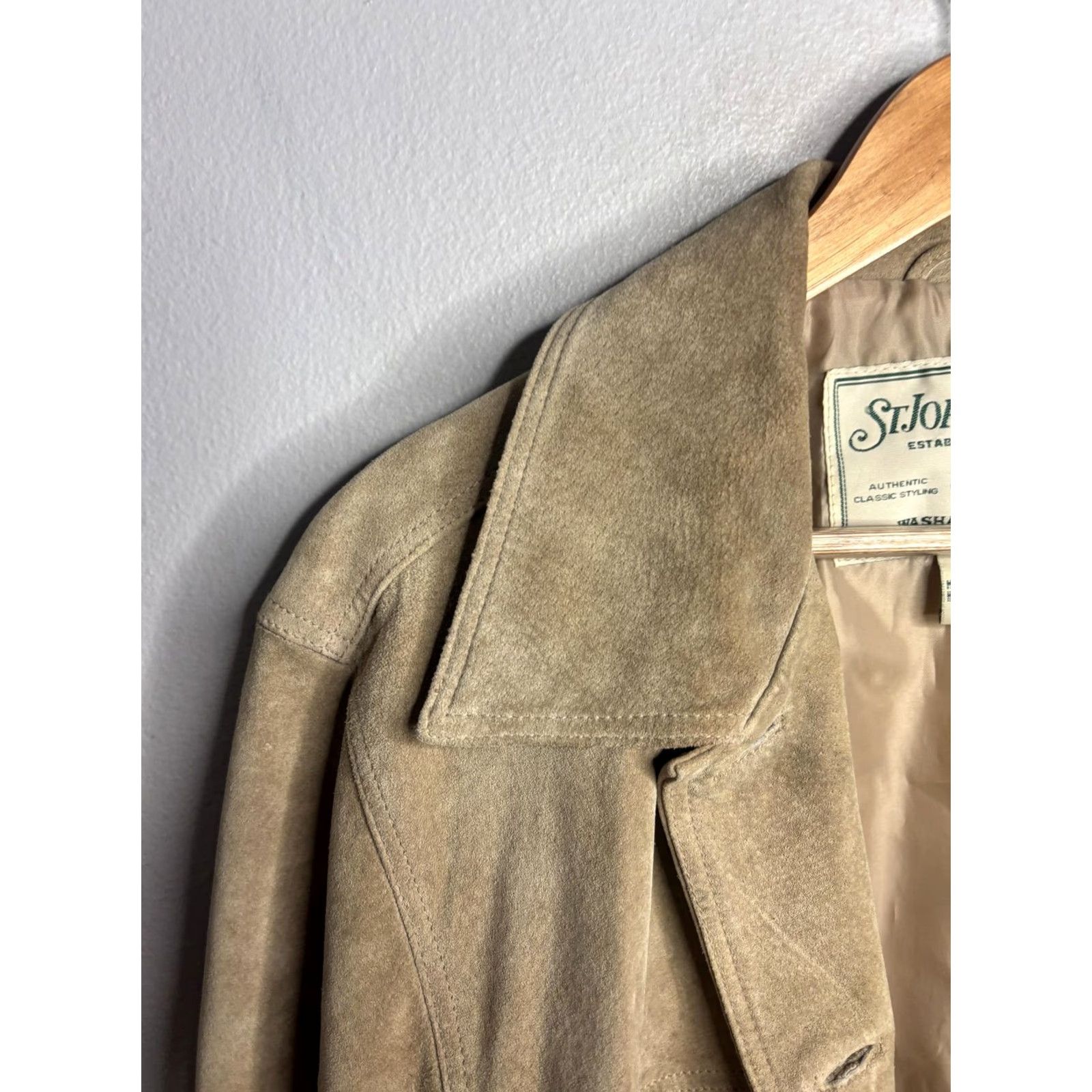 Vintage VINTAGE St. John's Bay Jacket Womens Large Tan Washable Suede Button Front Car Coat Size L / US 10 / IT 46 - 3 Thumbnail