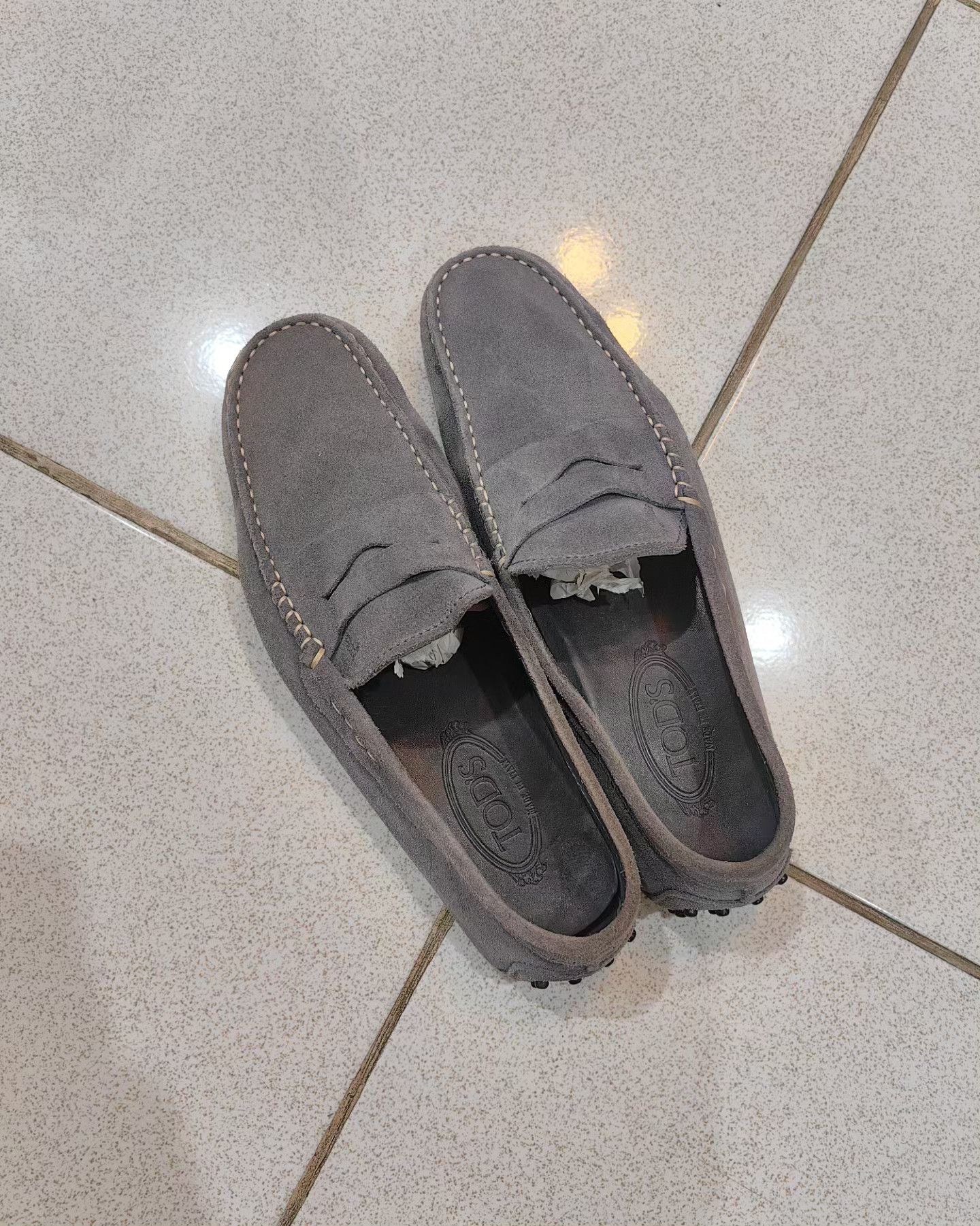 Tod's Tod's suede loafer driving shoes Size US 7.5 / EU 40-41 - 1 Thumbnail