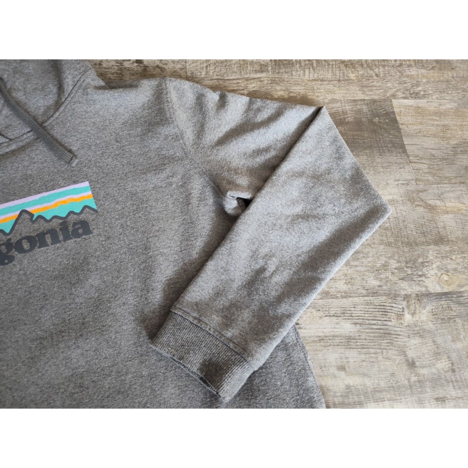Patagonia Patagonia Hoodie Womens Large Gray Pastel P-6 Logo Uprisal Hoody Sweatshirt Size L / US 10 / IT 46 - 4 Thumbnail