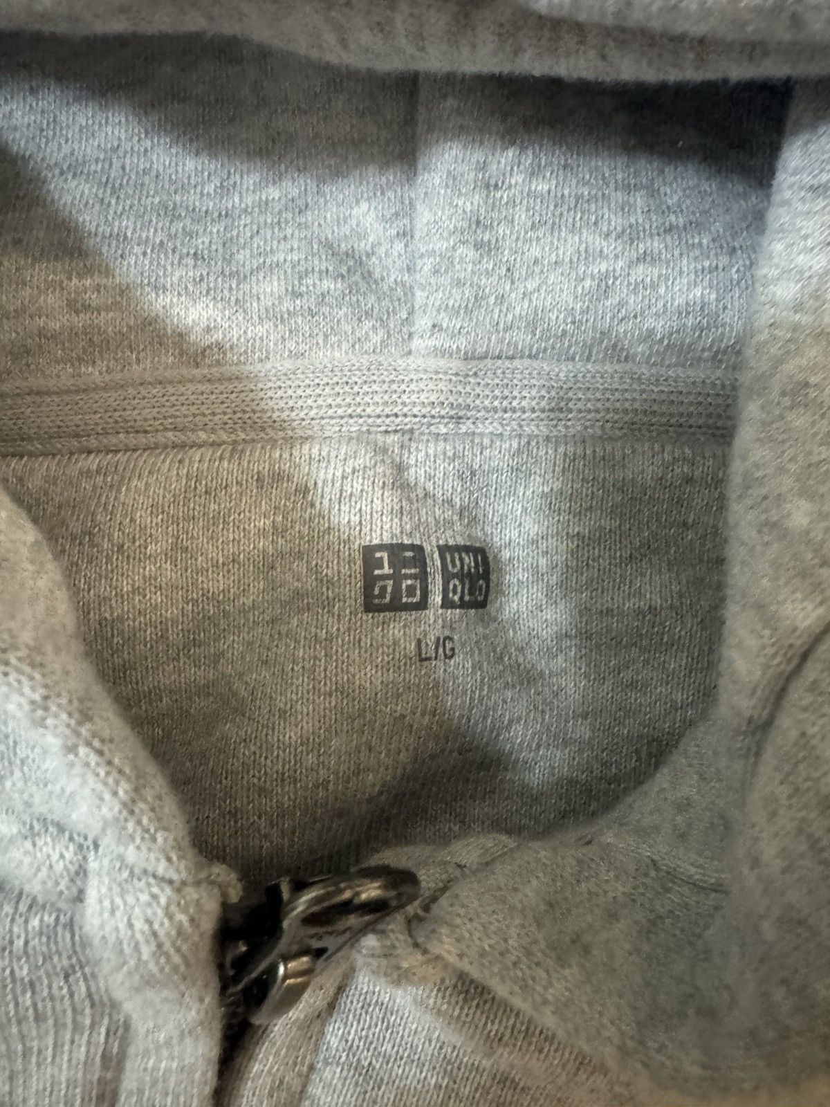 Uniqlo Uniqlo Zip Up Hoodie Size L / US 10 / IT 46 - 3 Thumbnail