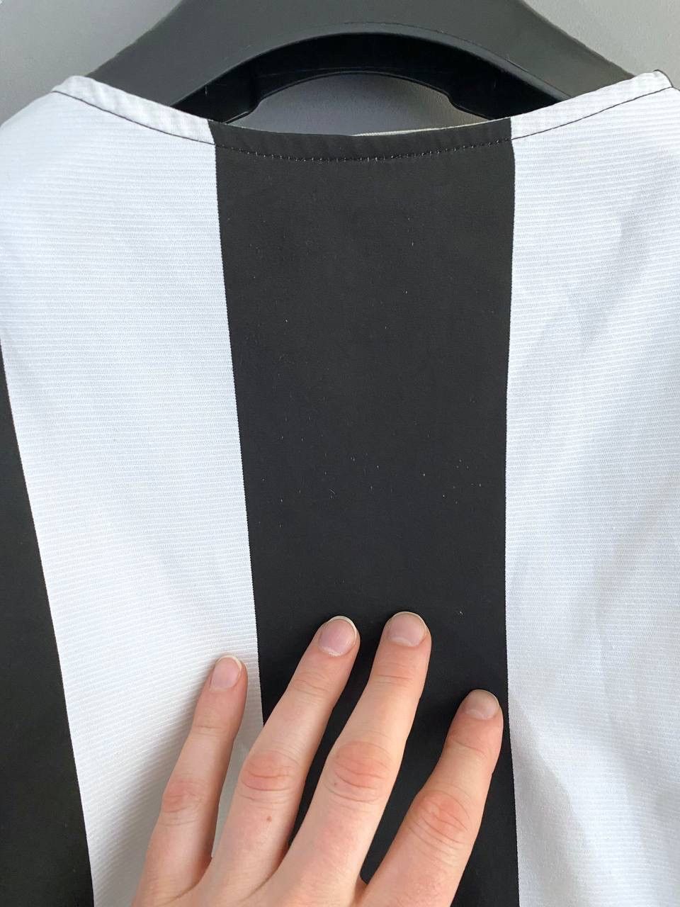 Nike FC Juventus 2004/2005 Home Soccer Jersey Football Shirt, M Size US M / EU 48-50 / 2 - 23 Thumbnail