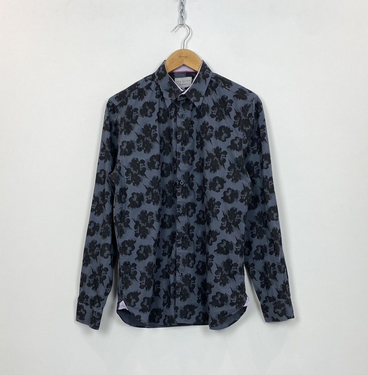 Ted Baker Ted Baker Buttons Up Long Sleeve Shirt Regular Fit Size 15.5 Size US M / EU 48-50 / 2 - 1 Thumbnail