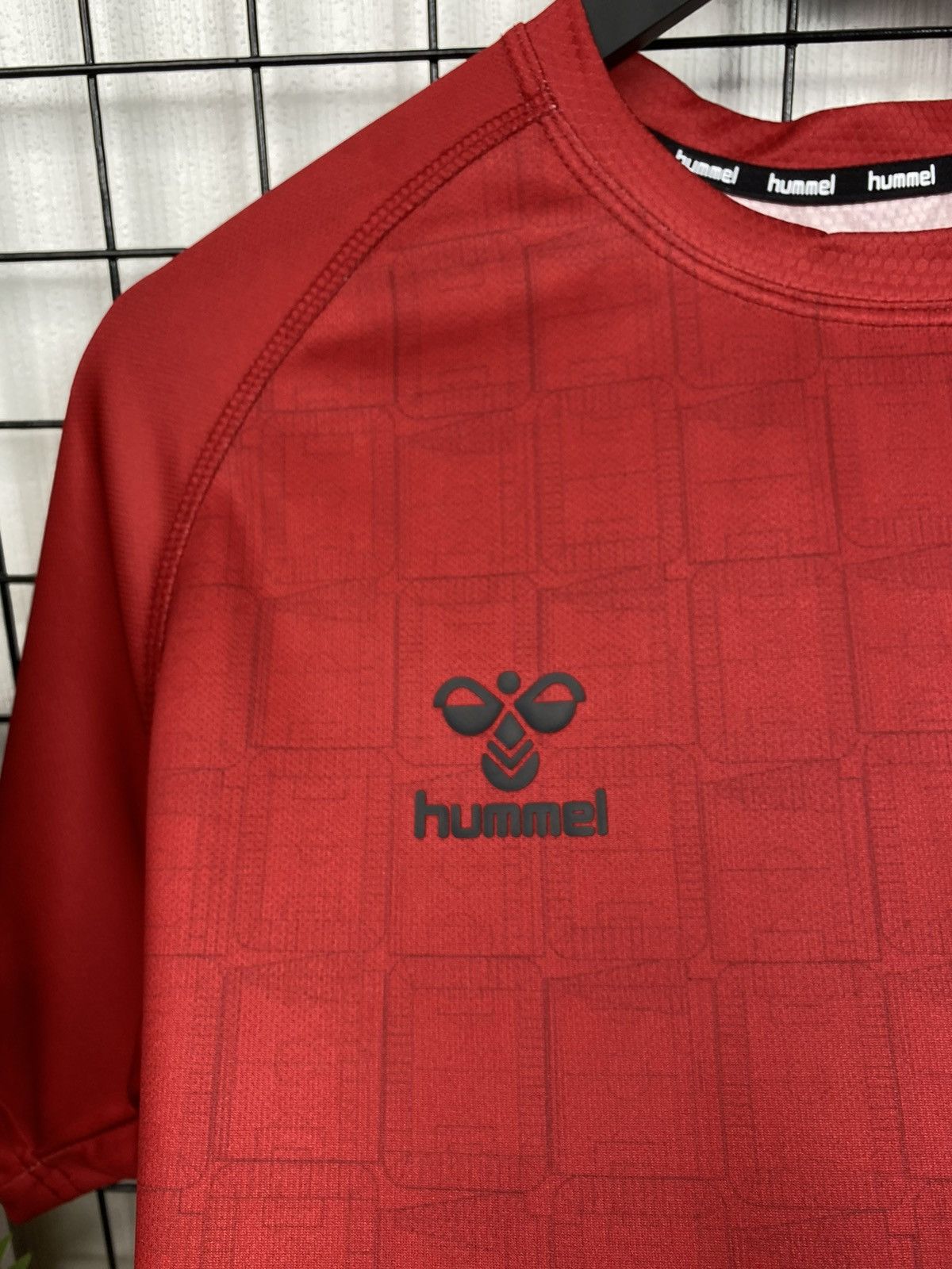 Other Southampton FC soccer jersey 2021 2022 hummel football S kit Size US S / EU 44-46 / 1 - 10 Thumbnail