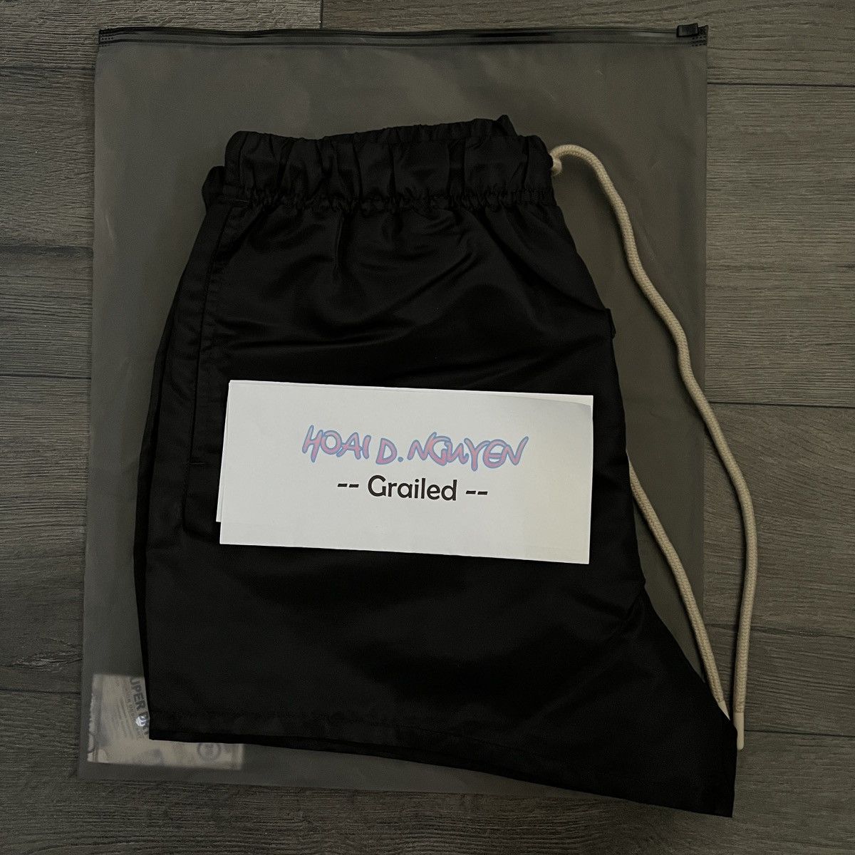 Essentials Fear Of God Essentials Running Short Size US 28 / EU 44 - 1 Thumbnail