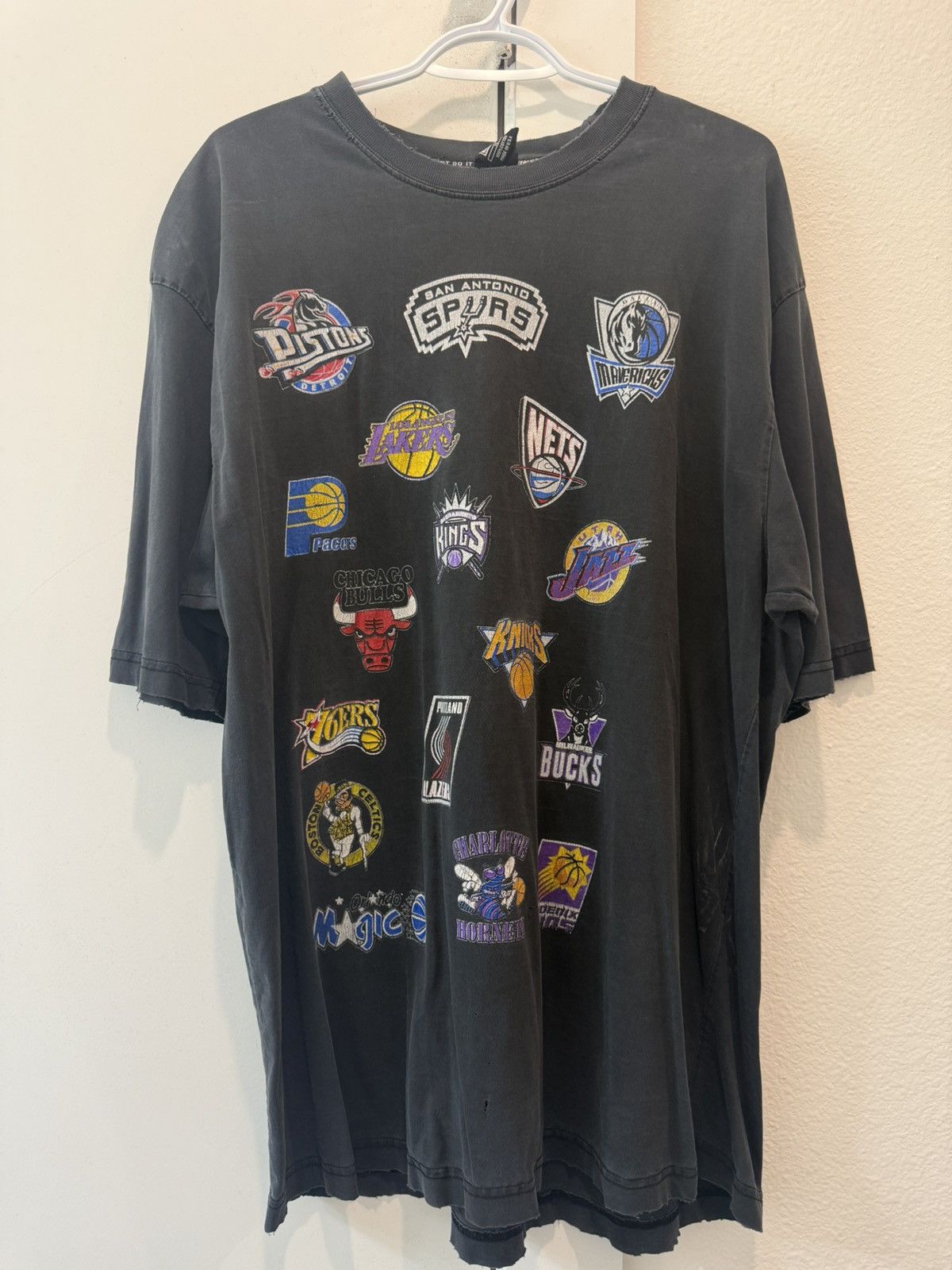 Nike Vintage Nike x NBA Size US XL / EU 56 / 4 - 2 Thumbnail