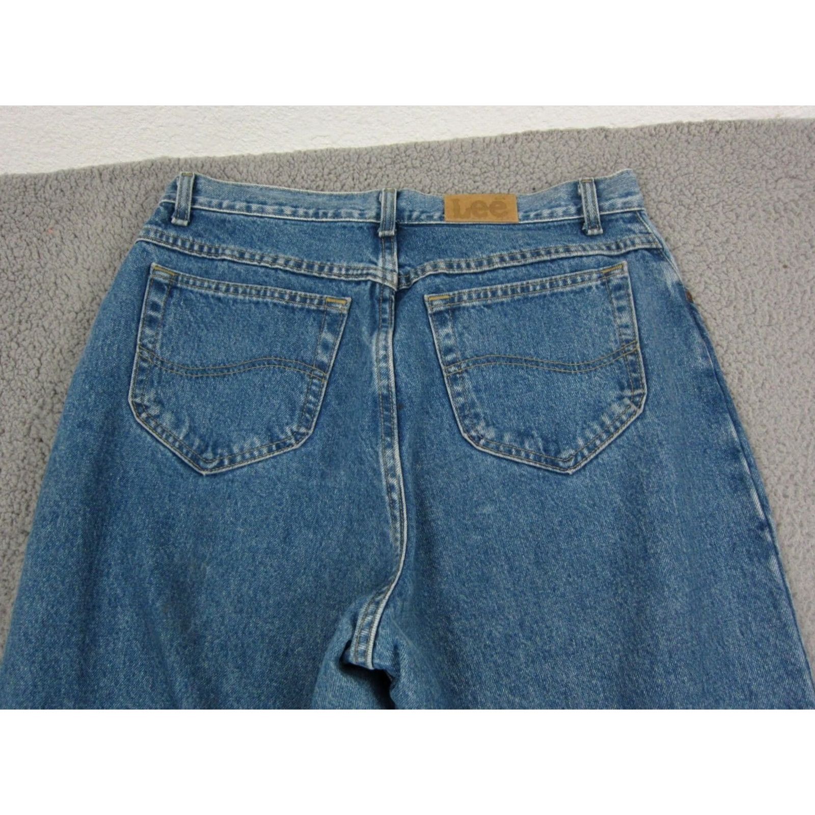 Lee Vintage Lee Jeans Womens 16 Blue 31 x 33 Lightwash Tapered Riders Made in USA Jeans Women 90s USA Men? (Error) Size 38" / US 16 / IT 52 - 3 Thumbnail