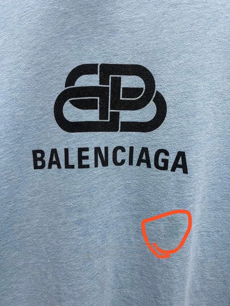 Balenciaga Balenciaga Misty Blue Buckle Short-Sleeve T-Shirt Size US M / EU 48-50 / 2 - 7 Thumbnail