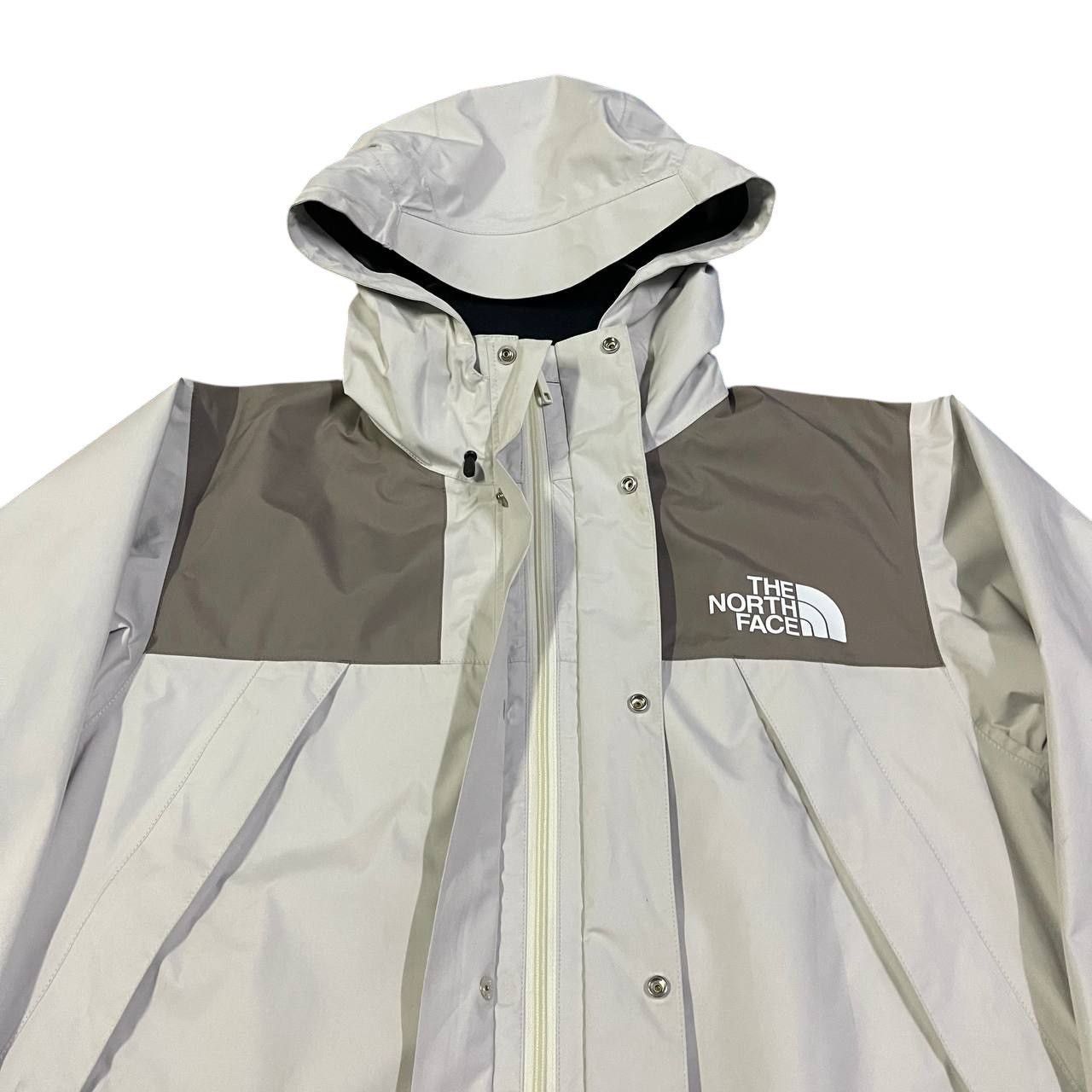 The North Face Vintage The North Facebook x Goretex Jacket Size US L / EU 52-54 / 3 - 10 Thumbnail