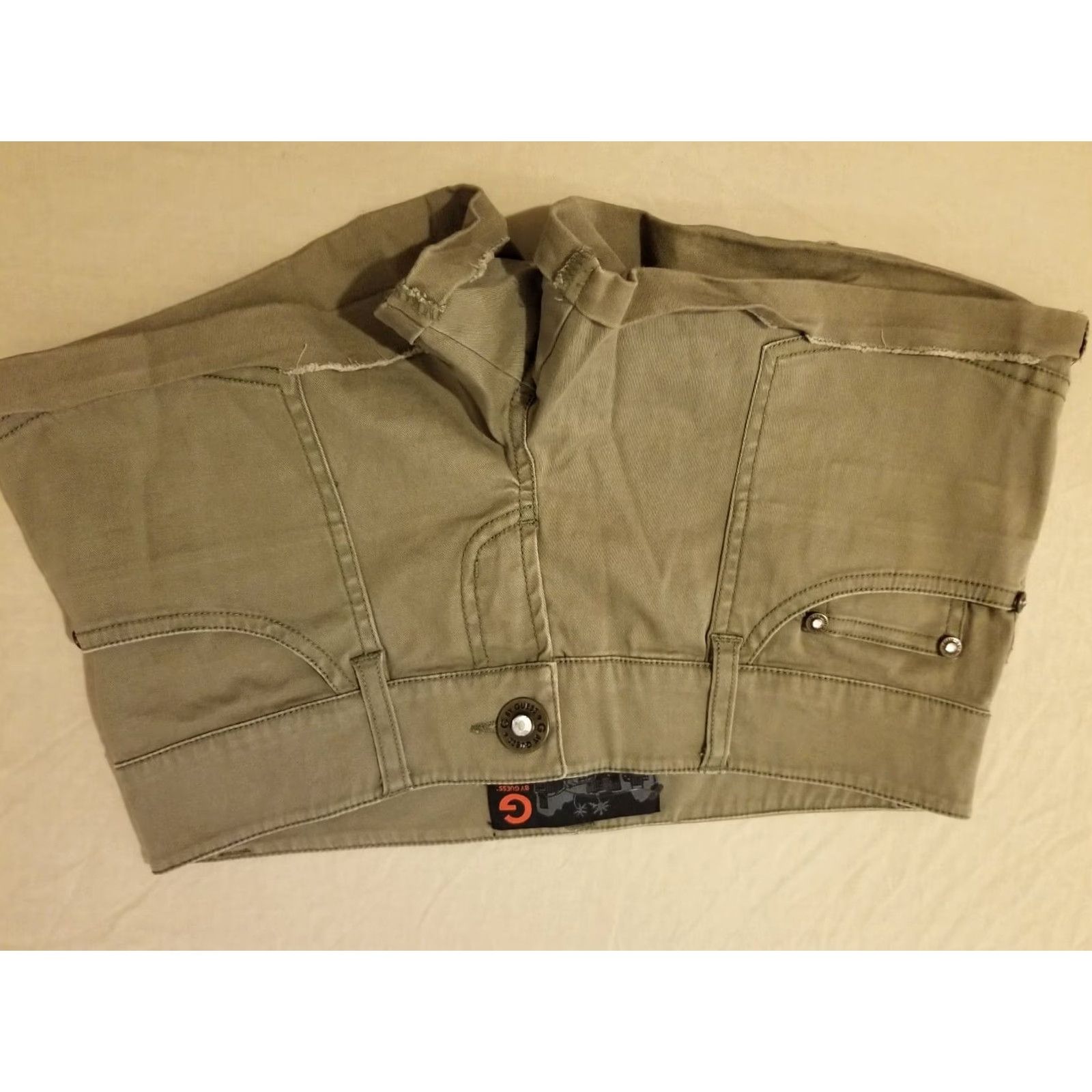 Guess VINTAGE Womens Guess Shorts Chino Beige 24 Cotton Khaki Size 24 Womens Cotton Chino Beige Shorts Guess Size 42" / US 20 - 2 Thumbnail