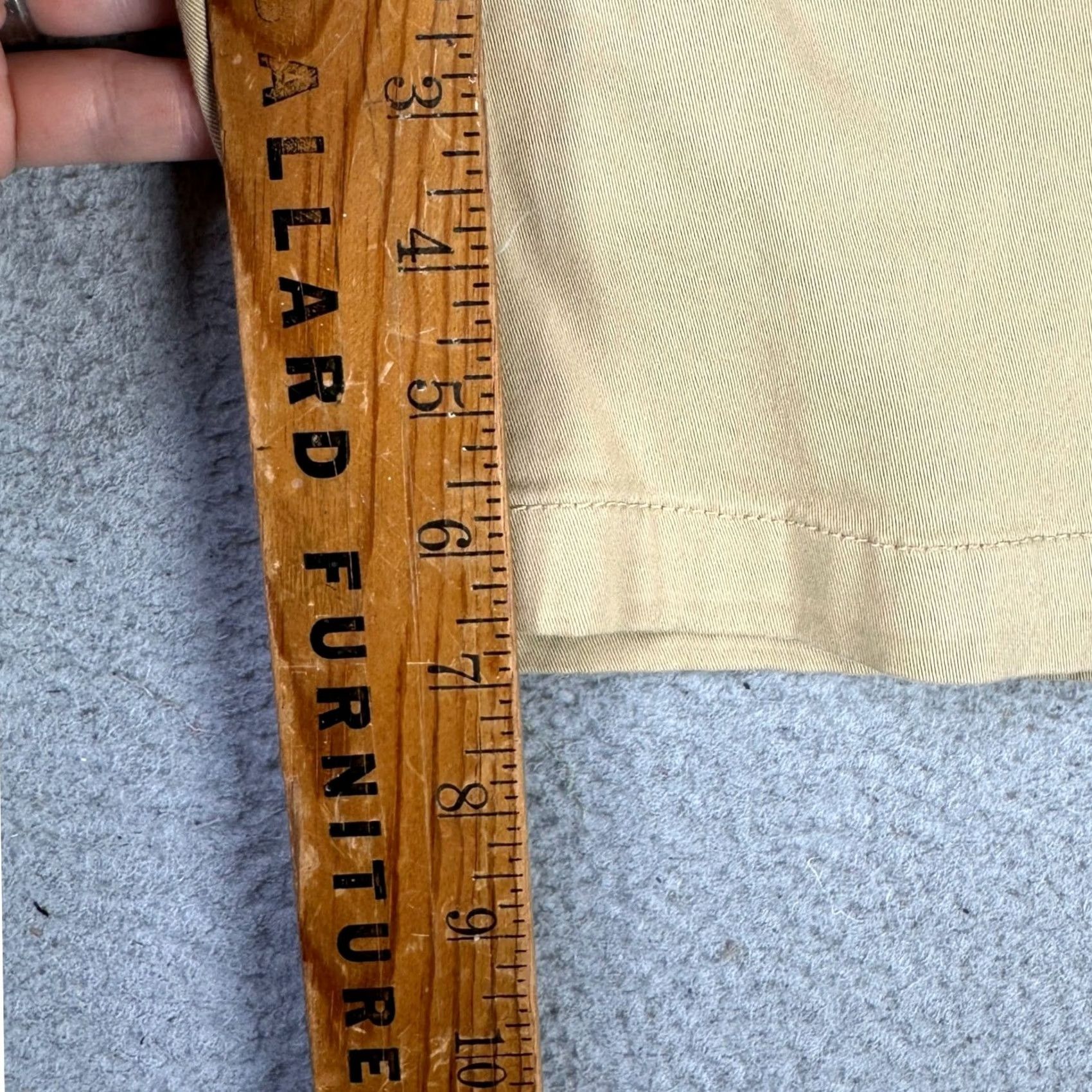Vintage St. John's Bay Mens Khakis Shorts 40 Tan Belted Flat Front Stretch Pockets NEW Size US 40 / EU 56 - 6 Thumbnail