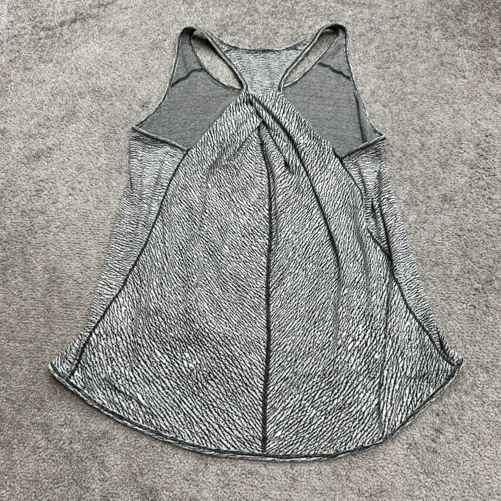 Lululemon Lululemon Wild Tank Shirt Women 6 Gray Racerback Halter Draped Activewear Gym Yoga Ladies Size 6 Gray Athletic Womens Size M / US 6-8 / IT 42-44 - 2 Thumbnail