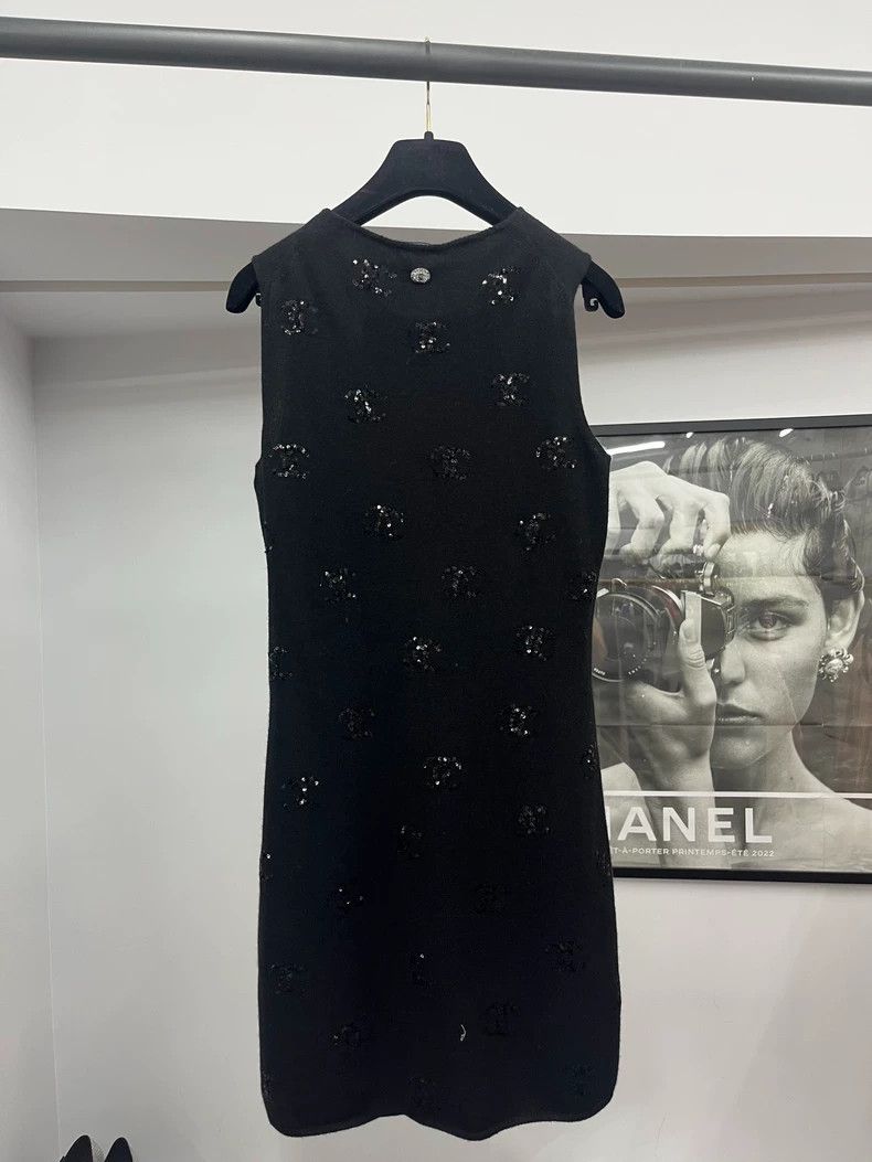 Chanel Chanel 24S black flower sequin double Clogo cashmere dress Size XS / US 0-2 / IT 36-38 - 3 Thumbnail