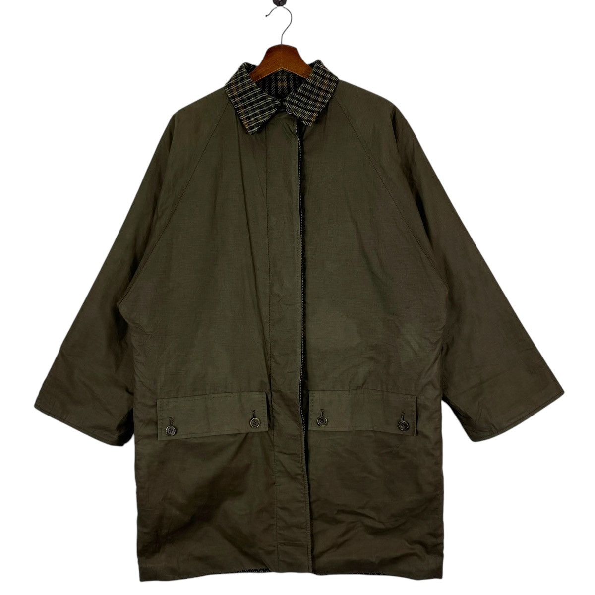 Aquascutum VINTAGE AQUASCUTUM REVERSIBLE MONOGRAM CHECKED OVERCOAT Size US M / EU 48-50 / 2 - 4 Thumbnail