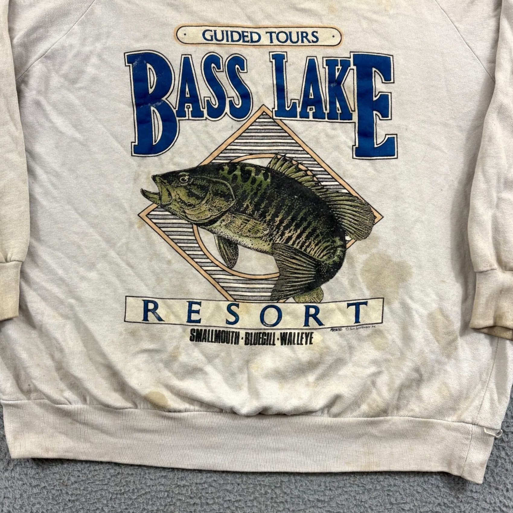 Vintage VINTAGE Sun Sweatshirt Crewneck Men 2XL Gray Fishing Outdoor 90s Bass Lake Resort Graphic Print Fashion Pullover Size US XXL / EU 58 / 5 - 3 Thumbnail