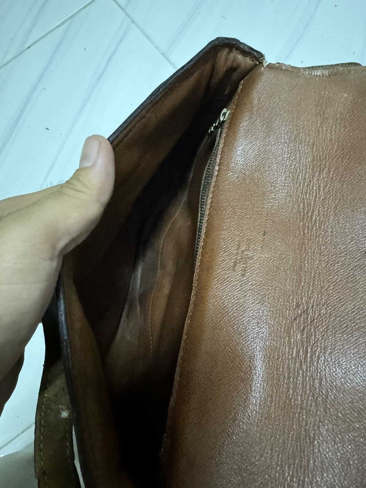 Louis Vuitton × Vintage Vintage Louis Vuitton Chantilly Swiss made shoulder bag Size ONE SIZE - 11 Thumbnail