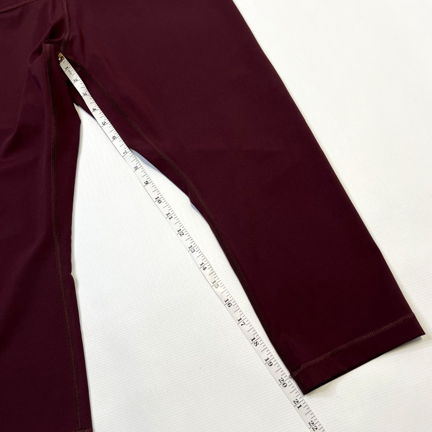 Lululemon Lululemon Leggings Womens 10 Burgundy Wunder Under Low Rise Wicking Athletic Cropped Stretch Activewear Yoga Mens? Size 32" / US 10 / IT 46 - 6 Thumbnail