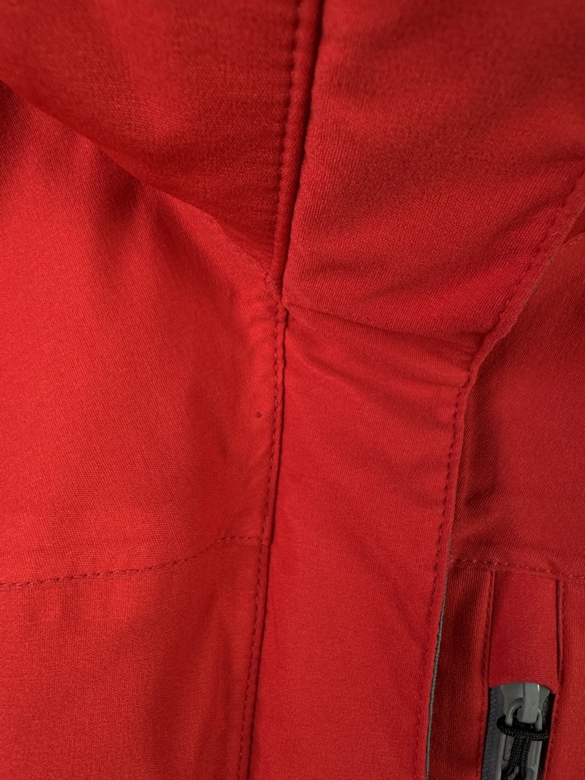 Other Women’s Millet Jacket Gore-Tex Outdoor Hiking Climbing Size M / US 6-8 / IT 42-44 - 9 Thumbnail