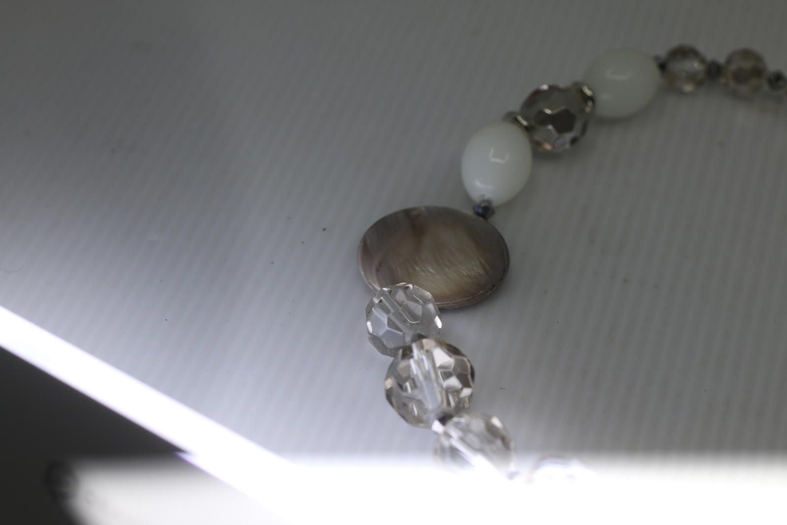 Unknown London Vintage Neutral Beaded Necklace Clear Crystal White Beads Size ONE SIZE - 3 Thumbnail