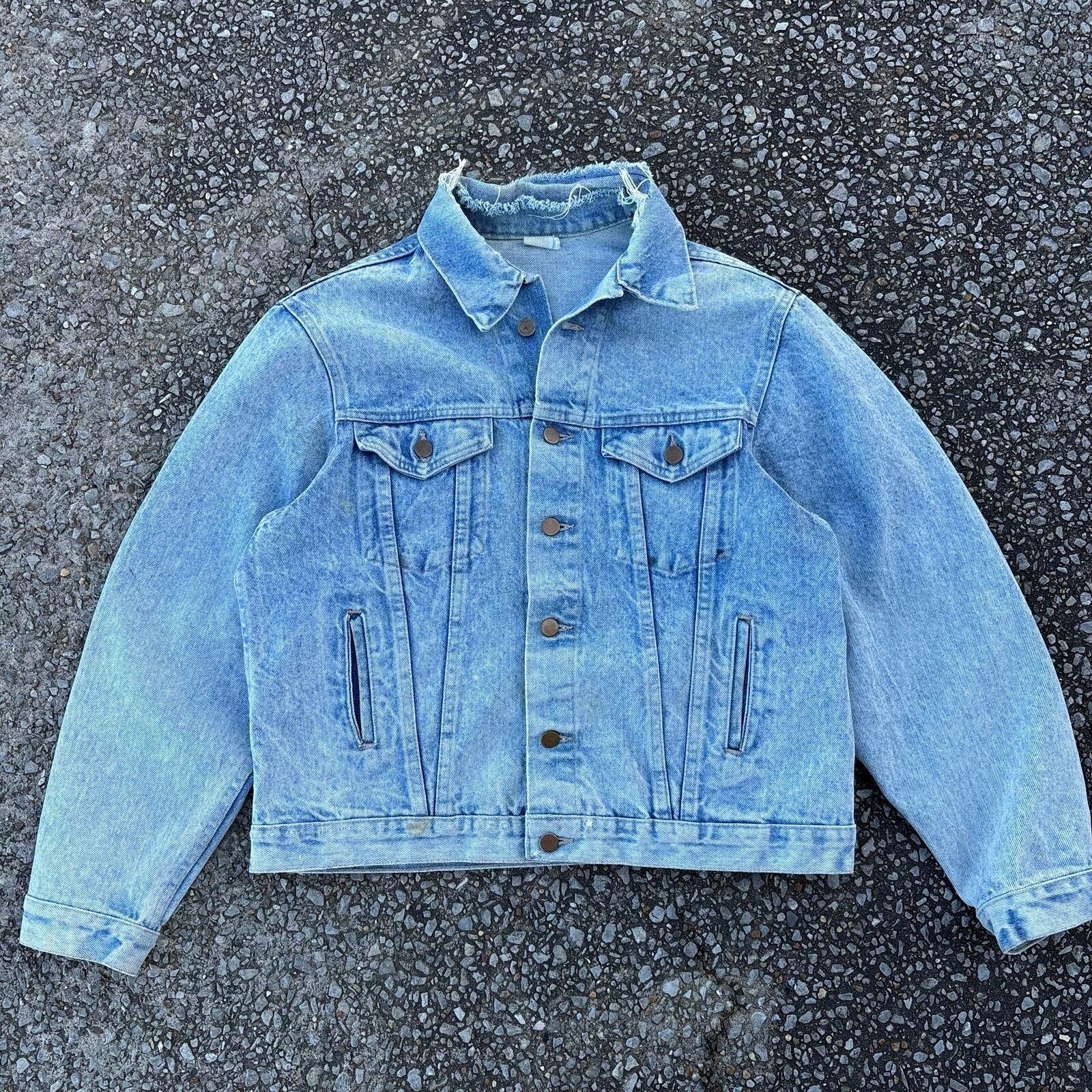 Levi's Vintage 90s light blue Jean denim jacket Size US L / EU 52-54 / 3 - 1 Thumbnail