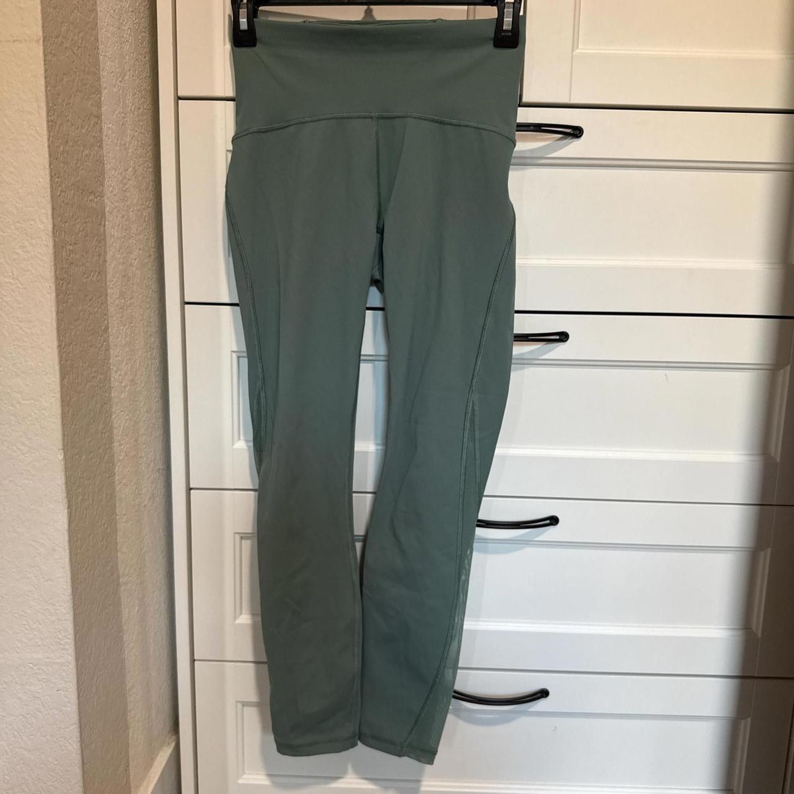 Lululemon Lululemon Legging Women's 4 Green Size 27" / US 4 / IT 40 - 1 Thumbnail
