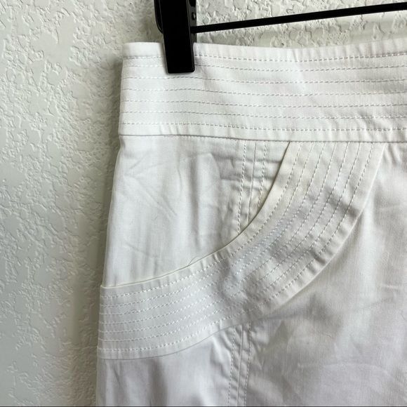 Carolina Herrera Carolina Herrera Quilted Hip Laced Pencil Skirt Slit Size 30" / US 8 / IT 44 - 2 Thumbnail