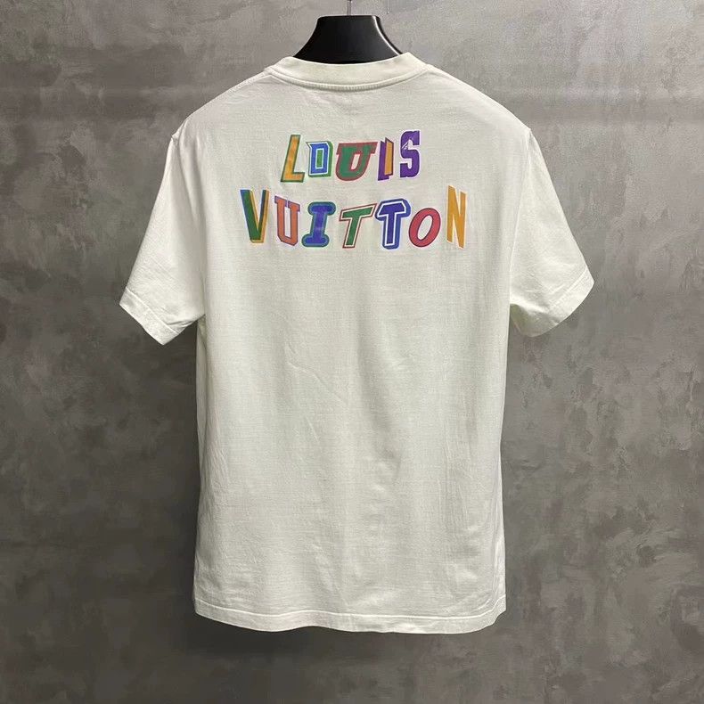 Louis Vuitton Louis Vuitton White NBA printed logo short sleeves Size US M / EU 48-50 / 2 - 2 Thumbnail