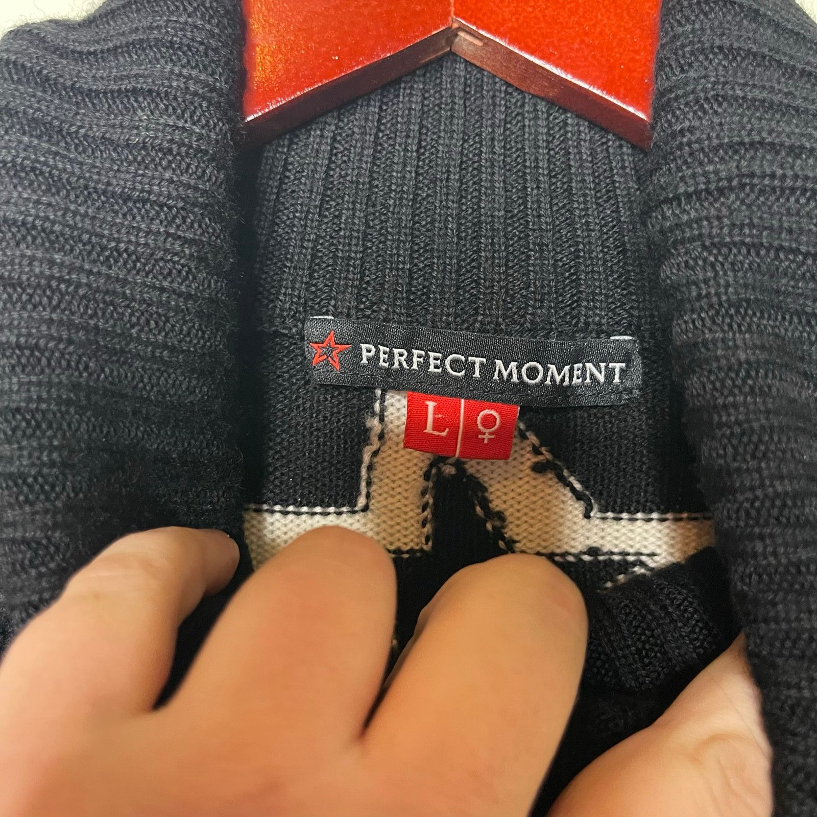 Perfect Moment Perfect Moment Black White Star Dust Turtleneck sweater sz L Size L / US 10 / IT 46 - 3 Thumbnail