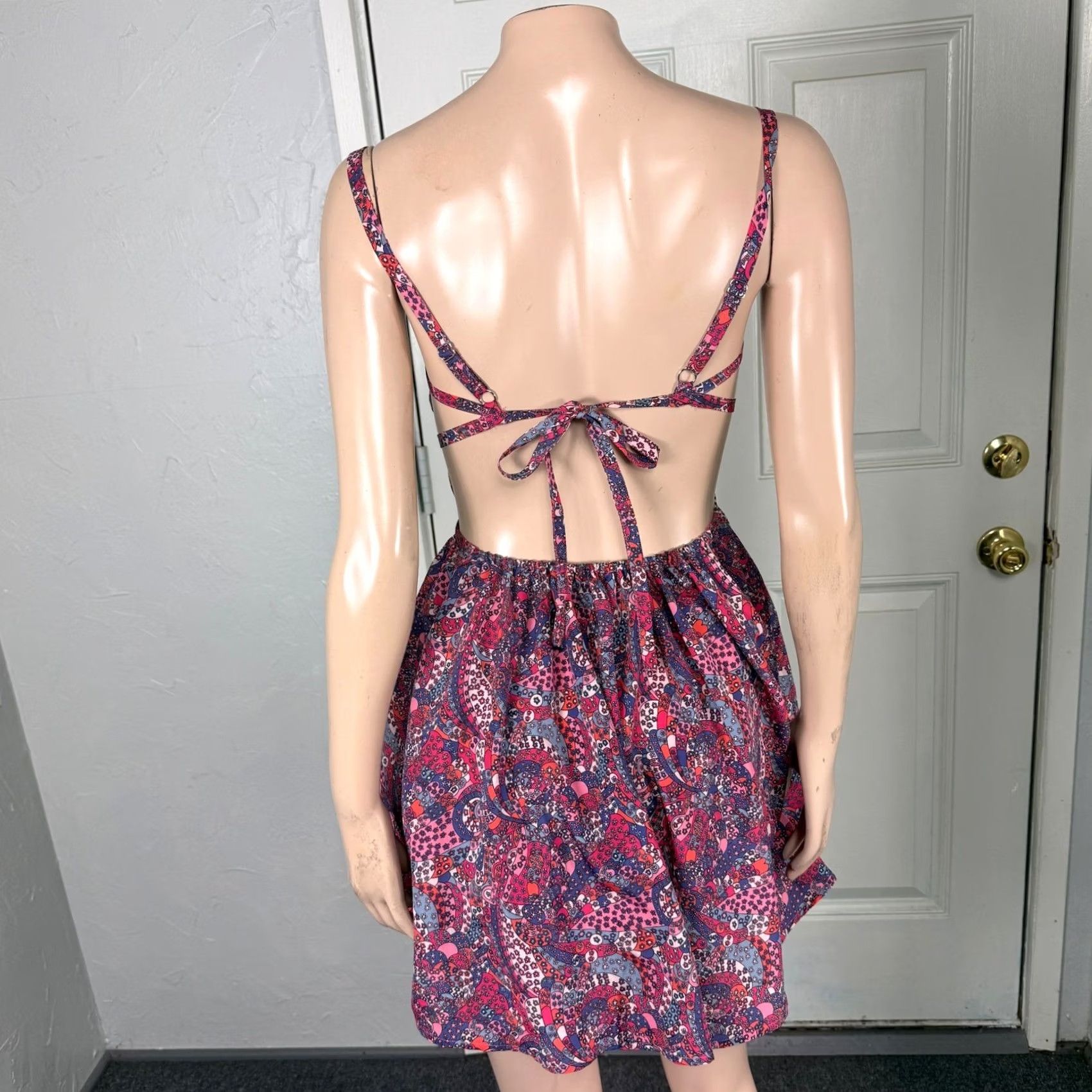 For Love & Lemons For Love & Lemons Women's Dress Mini Floral Open Back Tie Summer S Pink Sleeveless 31" Waist 23" D4-21 Size S / US 4 / IT 40 - 4 Thumbnail