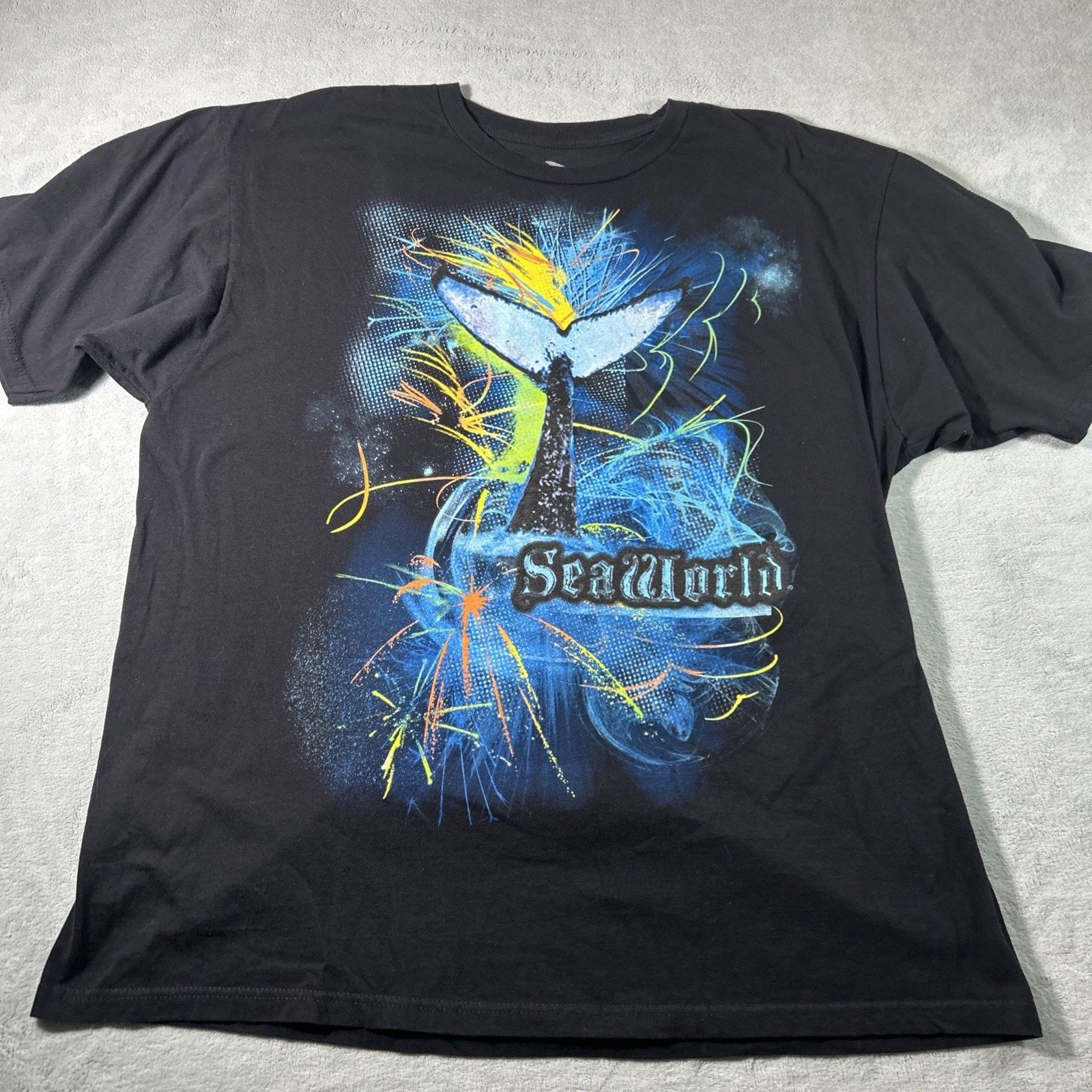 Quiksilver Sea World Orca Retro Print Shirt Men 2XL Ocean Surfing Surf Size US XXL / EU 58 / 5 - 1 Thumbnail