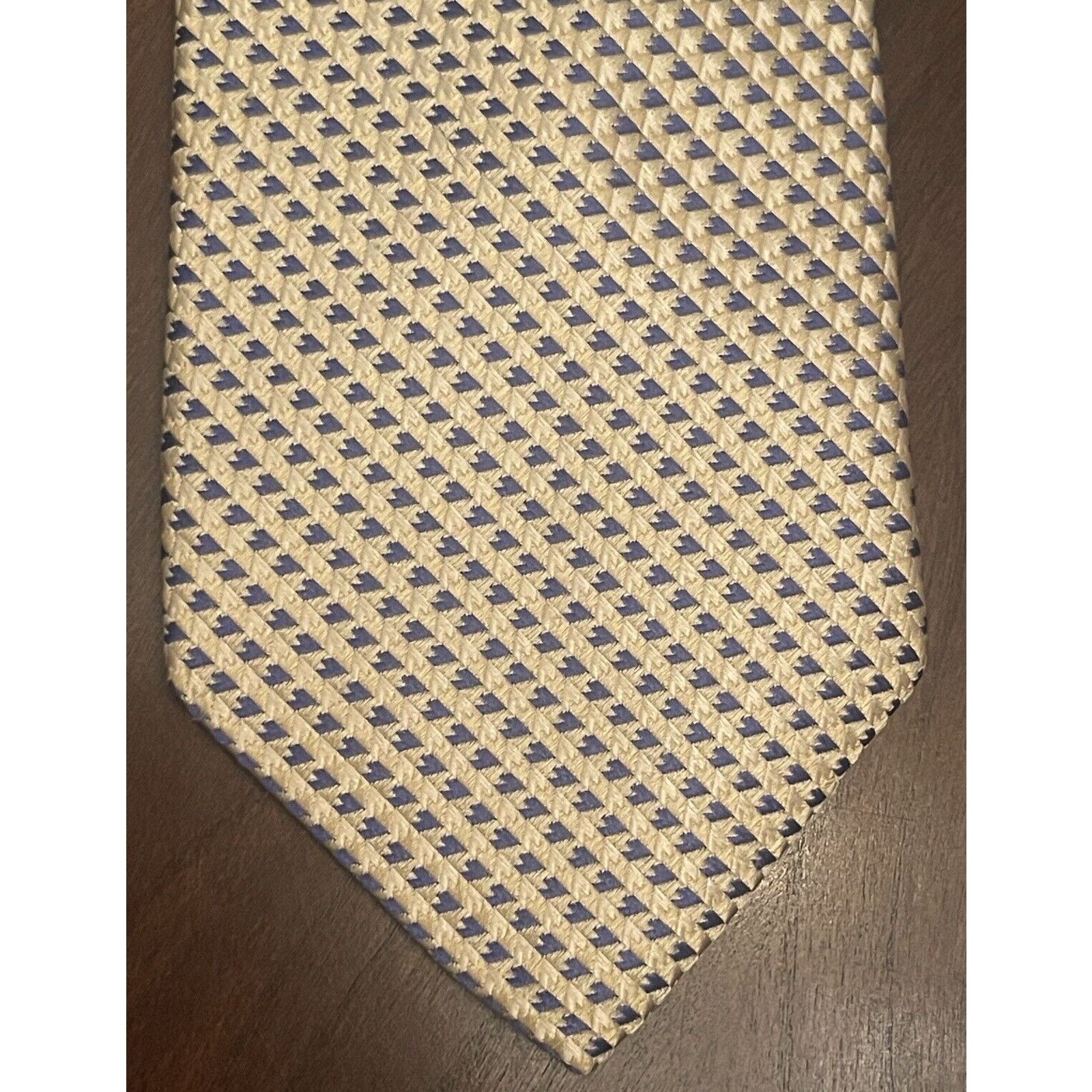 Michael Kors Michael Michael Kors Gold Blue 100% Silk Made In China Size ONE SIZE - 1 Thumbnail