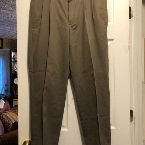 Brooks Brothers Brooks brothers men's 100%cotton casual pants size: 38/30 Size US 38 / EU 54 - 1 Thumbnail