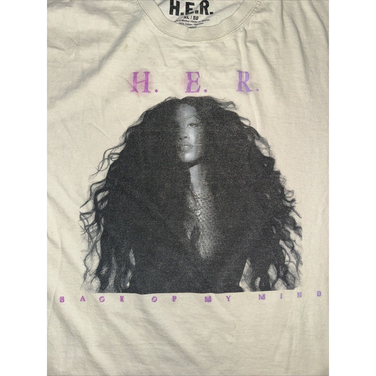 Band Tees × Rap Tees H.E.R. Back Of My Mind T-Shirt Tan XL 22x27 Size US XL / EU 56 / 4 - 2 Thumbnail