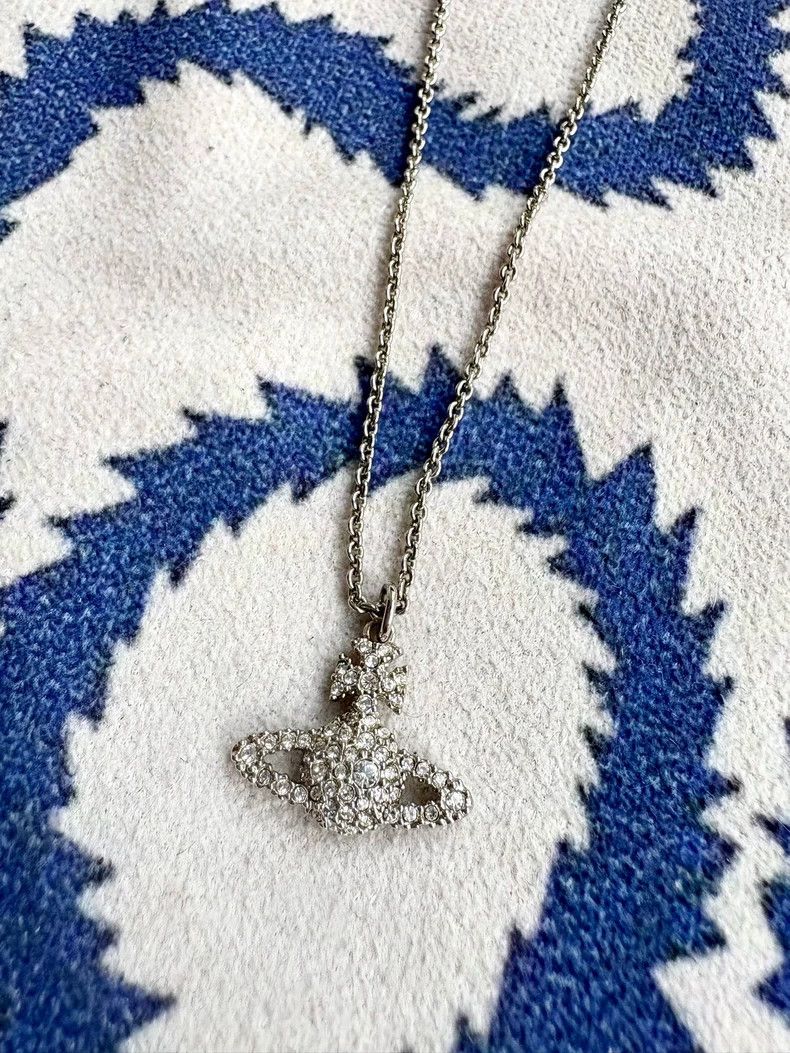 Vivienne Westwood Vivienne Westwood Silver Crystal Saturn Necklace Size ONE SIZE - 1 Thumbnail