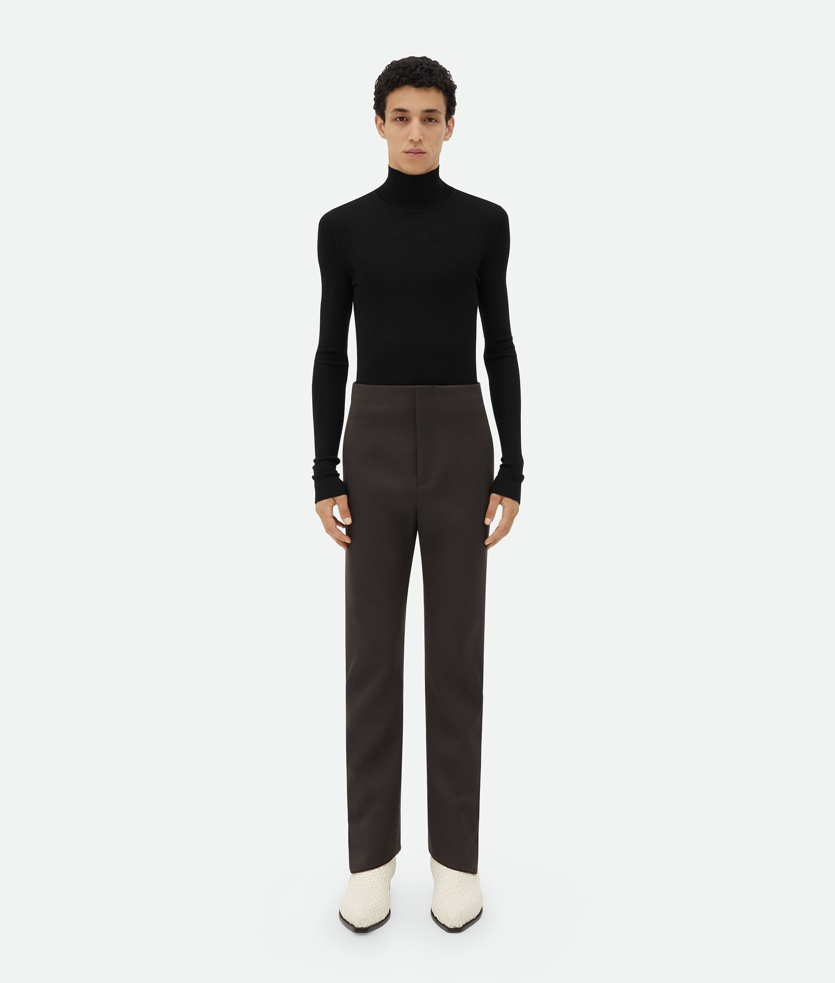Bottega Veneta o1bcso1str0225 Curved Shape Wool Pant in Dark Brown Size US 32 / EU 48 - 1 Thumbnail