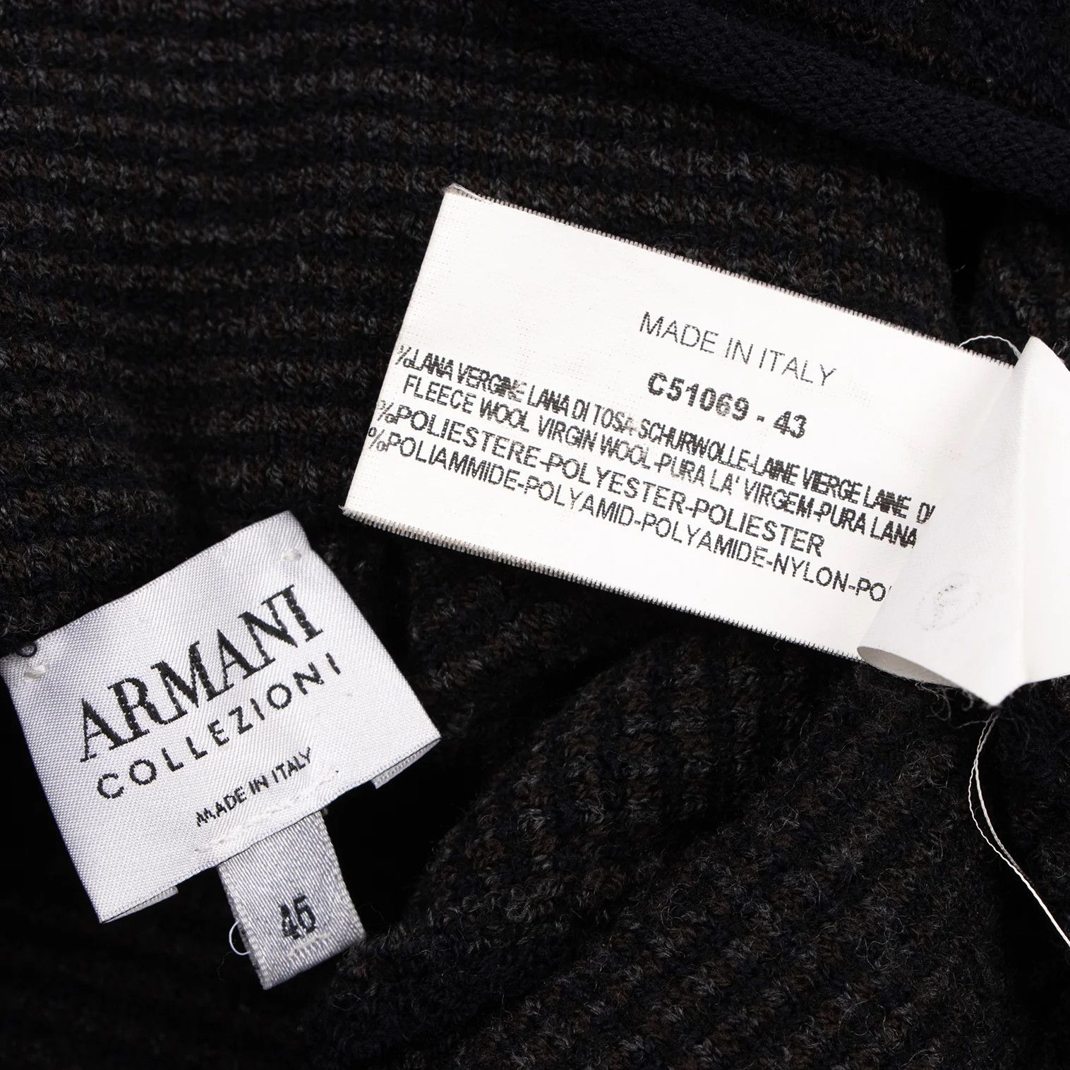 Armani Collezioni Geometric Jacquard Knit Top in Dark Tea Gray, Size 46 Size US XXS / EU 40 - 19 Thumbnail